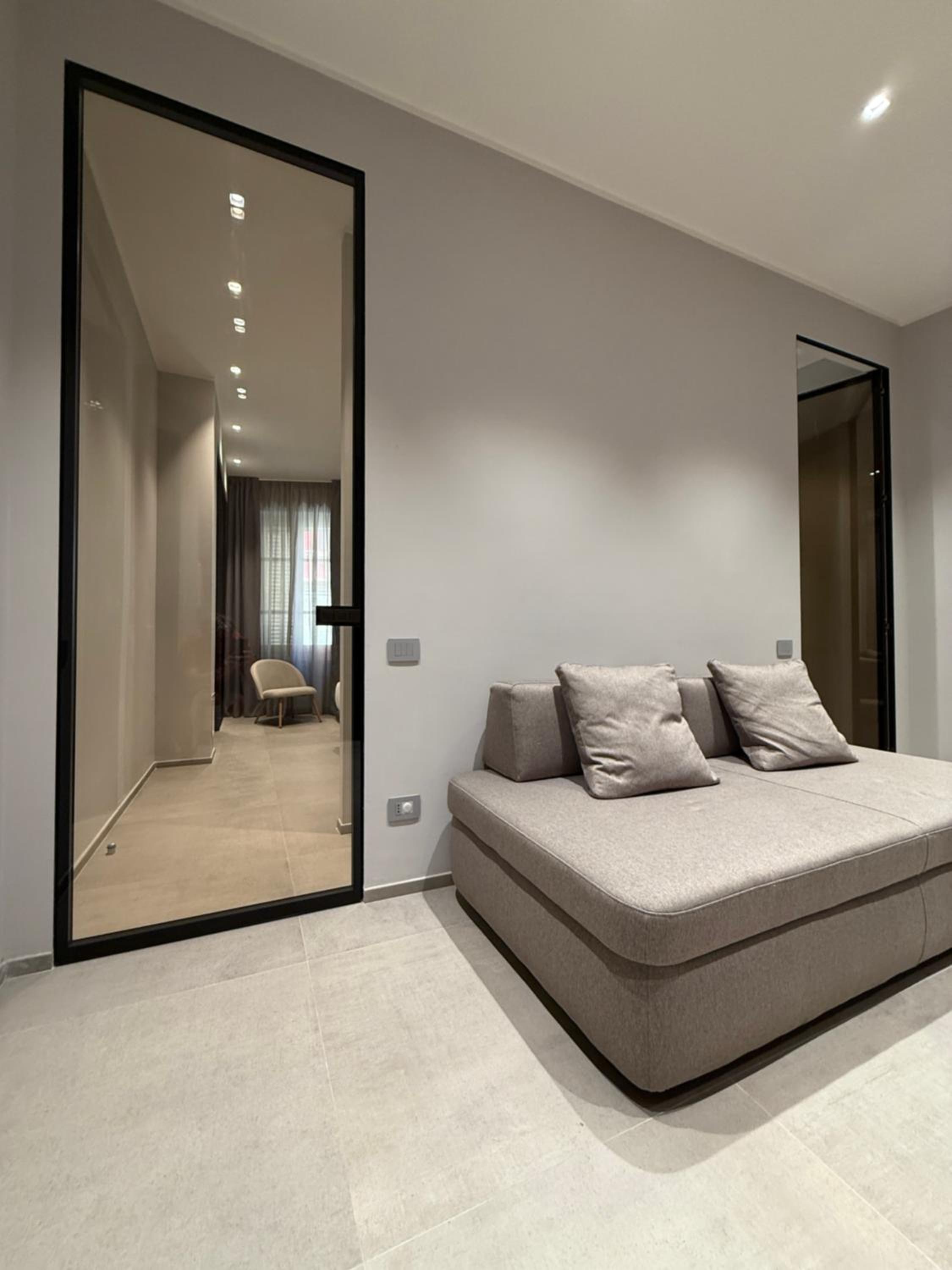Leopoldo Suites