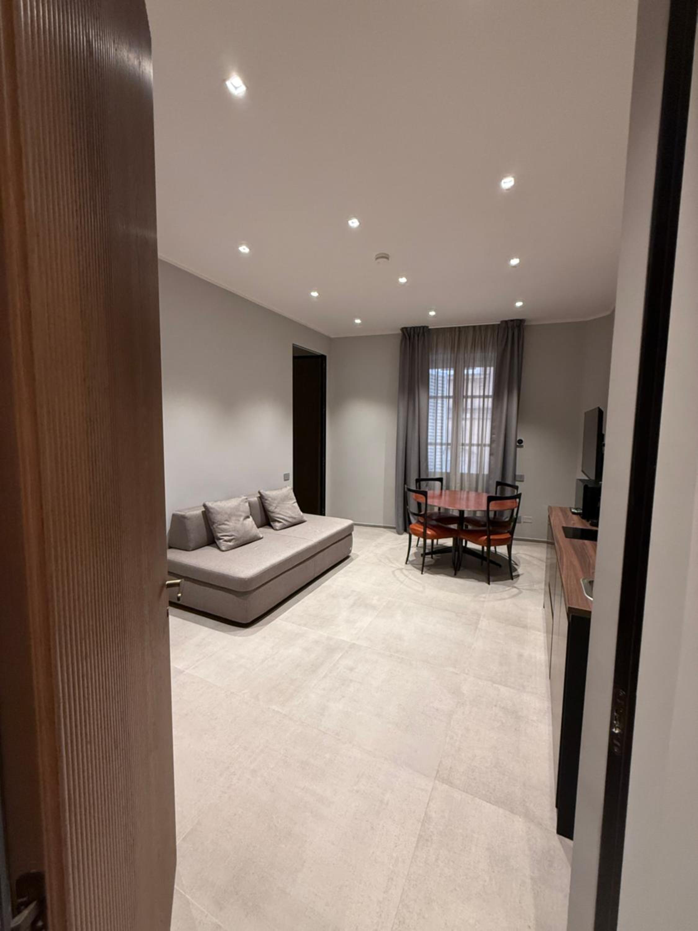 Leopoldo Suites