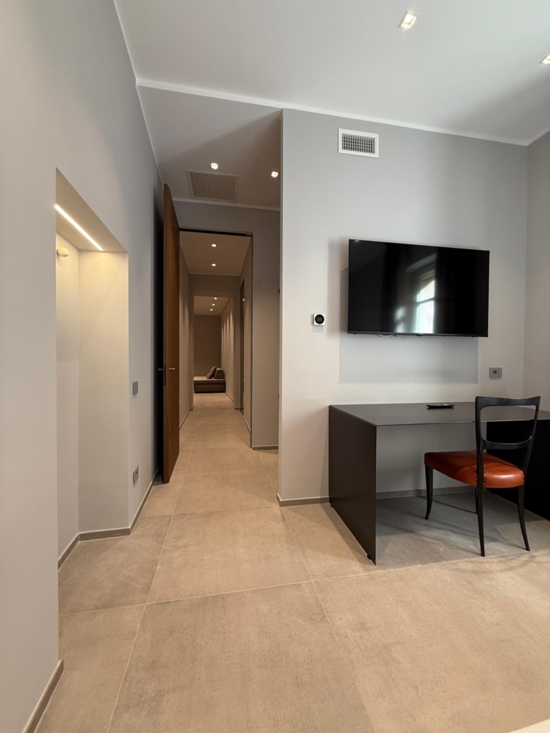 Leopoldo Suites