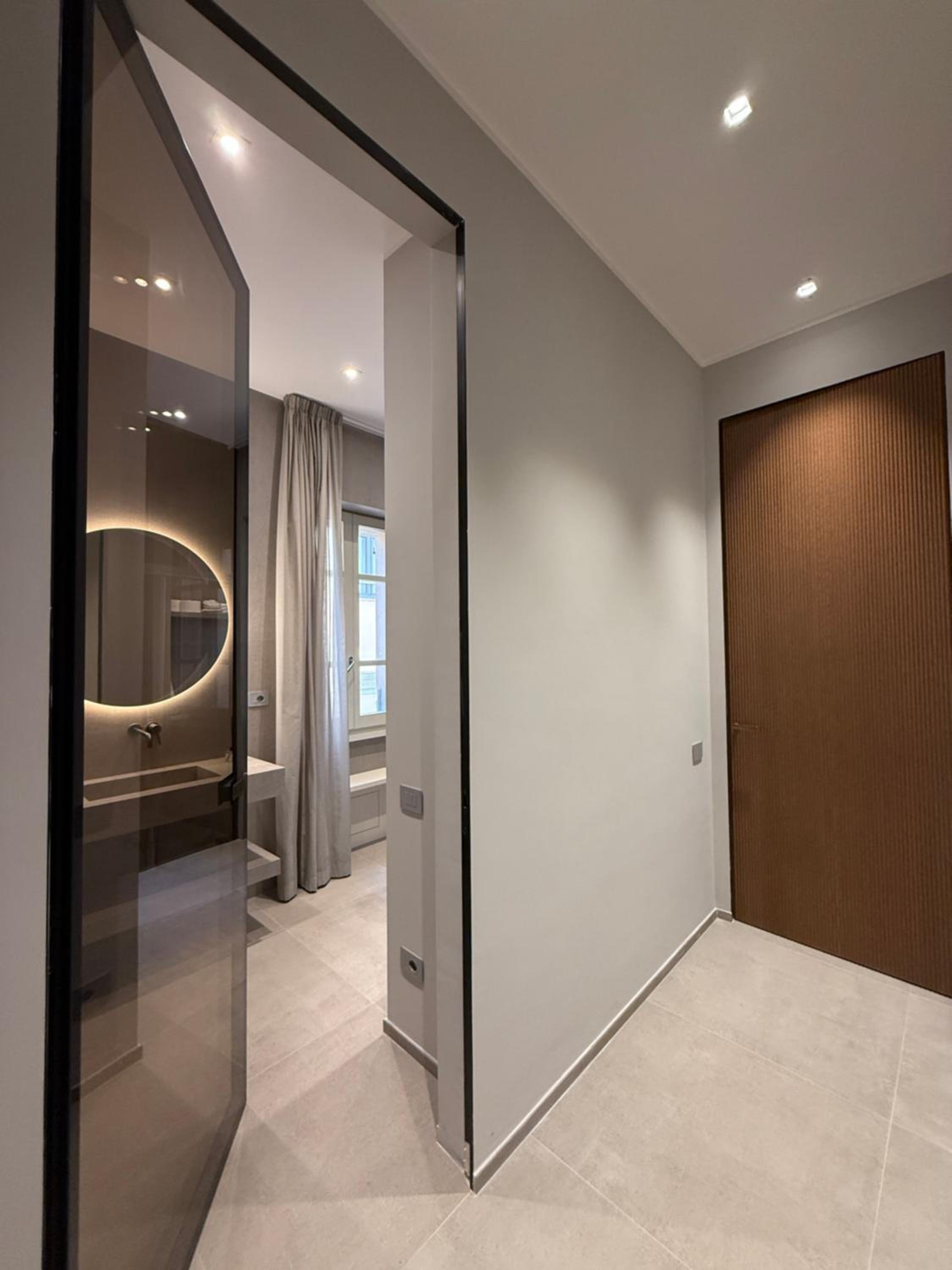 Leopoldo Suites