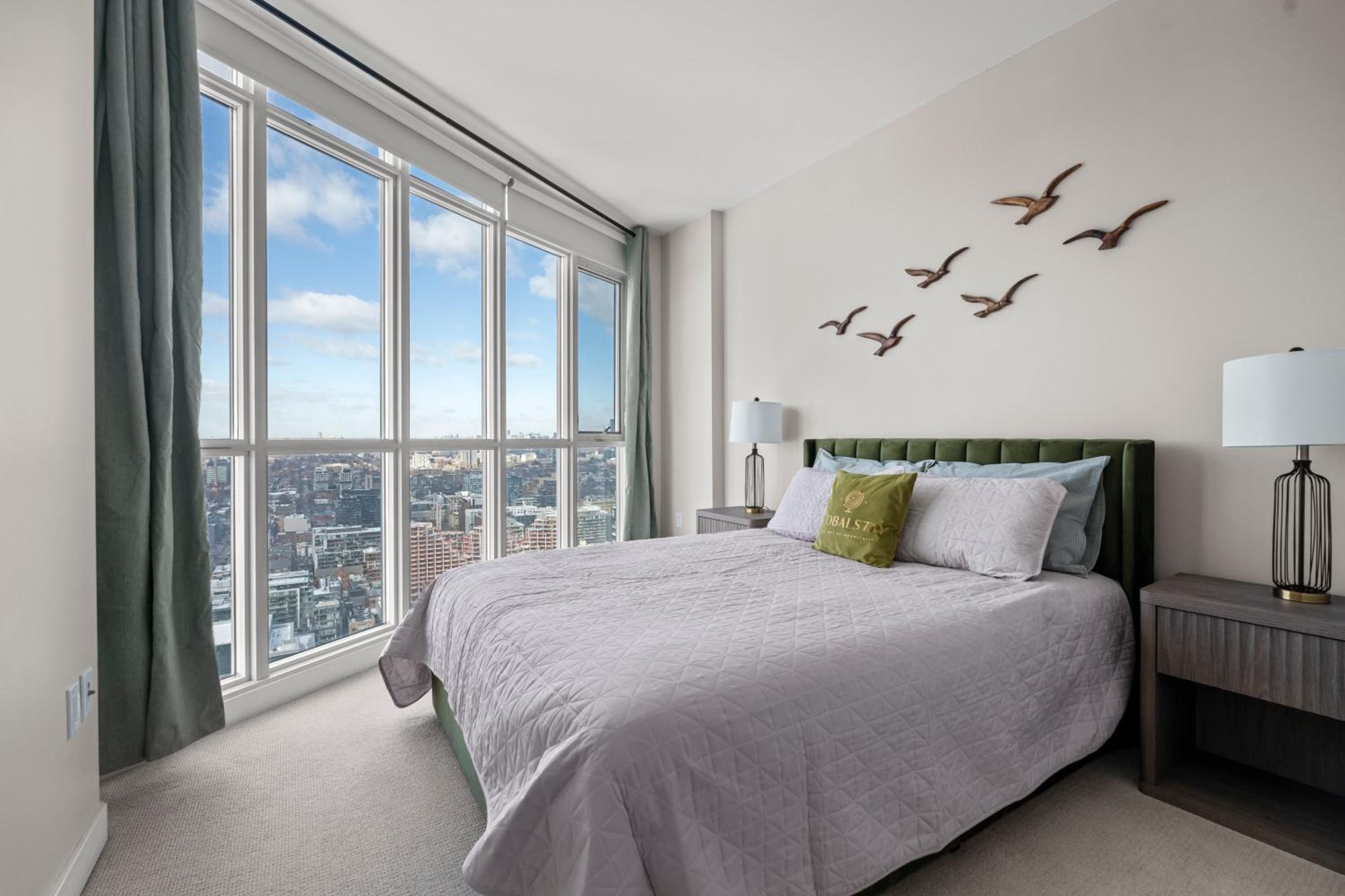 High Floor 1 Bedroom Condo Iceboat Terrace Downtown Toronto