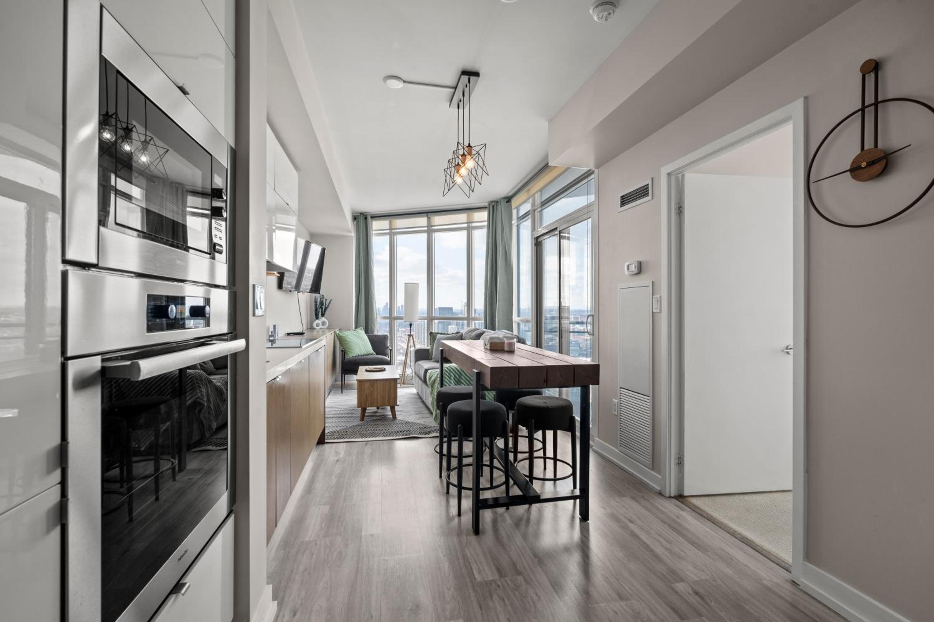 High Floor 1 Bedroom Condo Iceboat Terrace Downtown Toronto