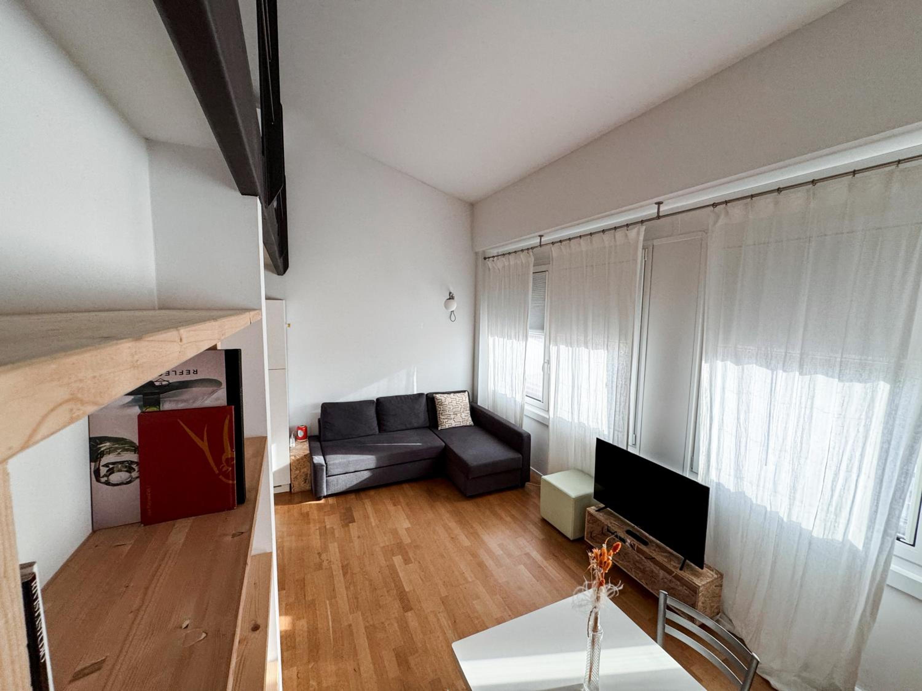 Lumière Industrial Loft, Yellow Line - Milano