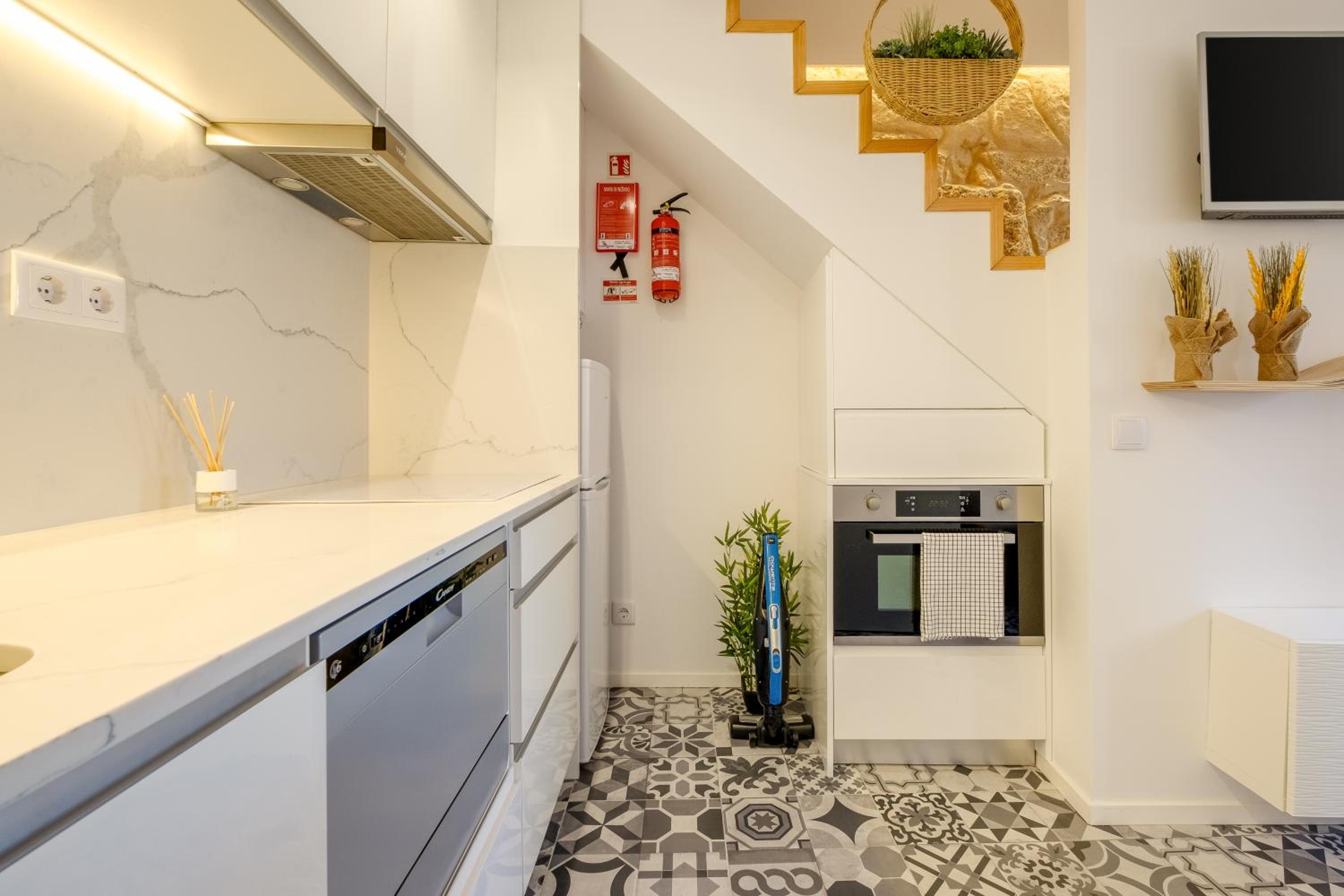 Cozy Downtown House