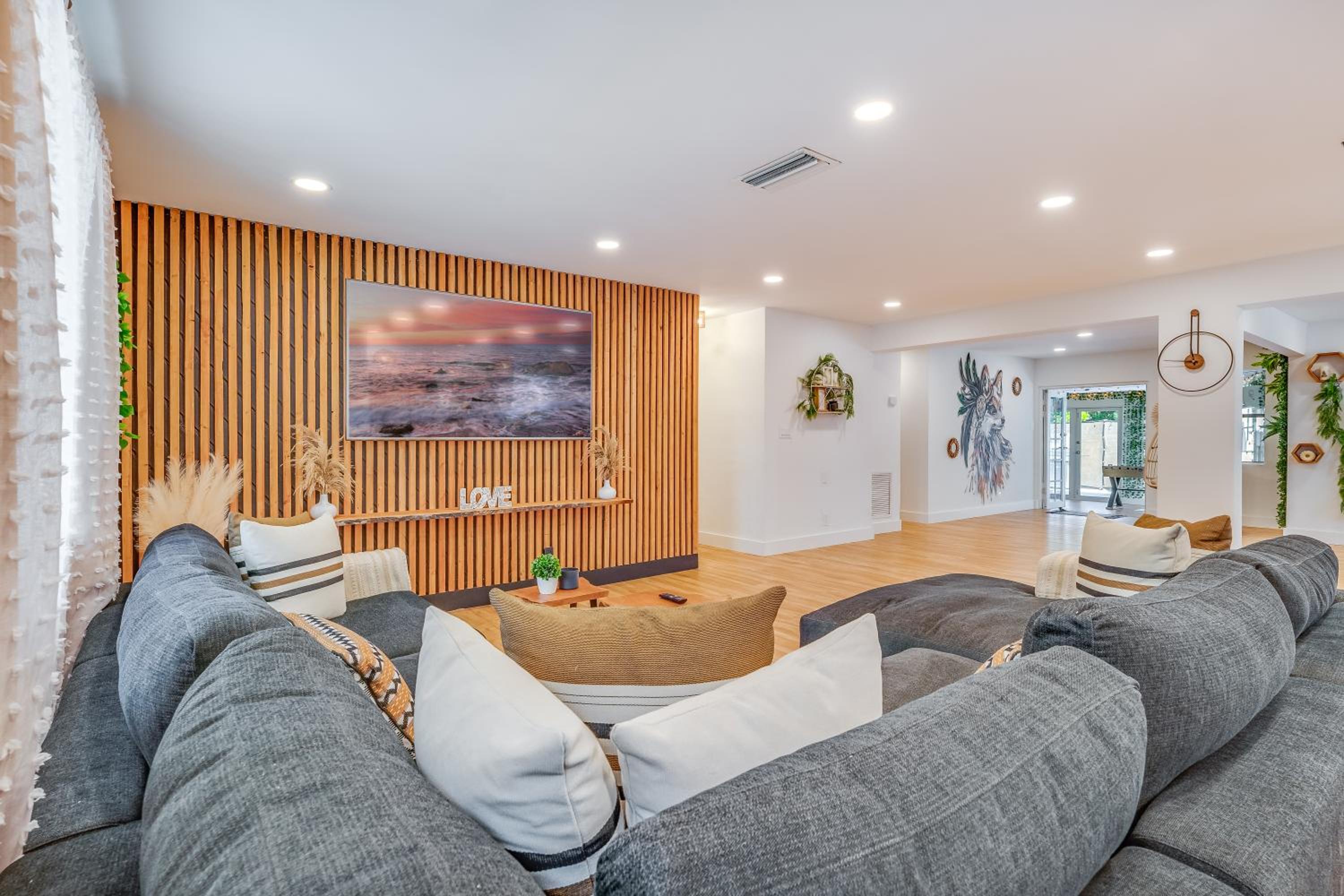 Fox Garden Luxury Boho Near Downtown & Beach