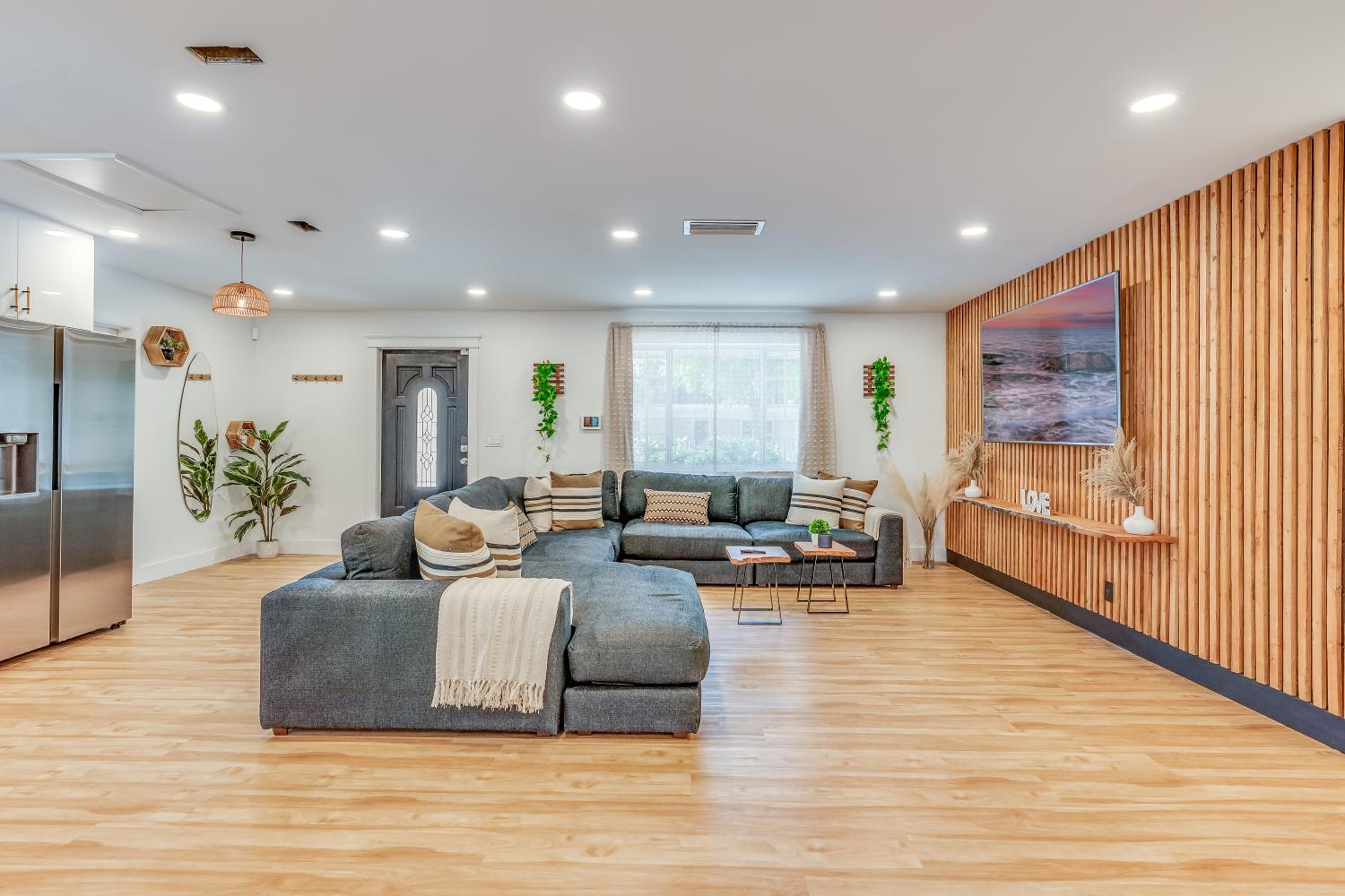 Fox Garden Luxury Boho Near Downtown & Beach