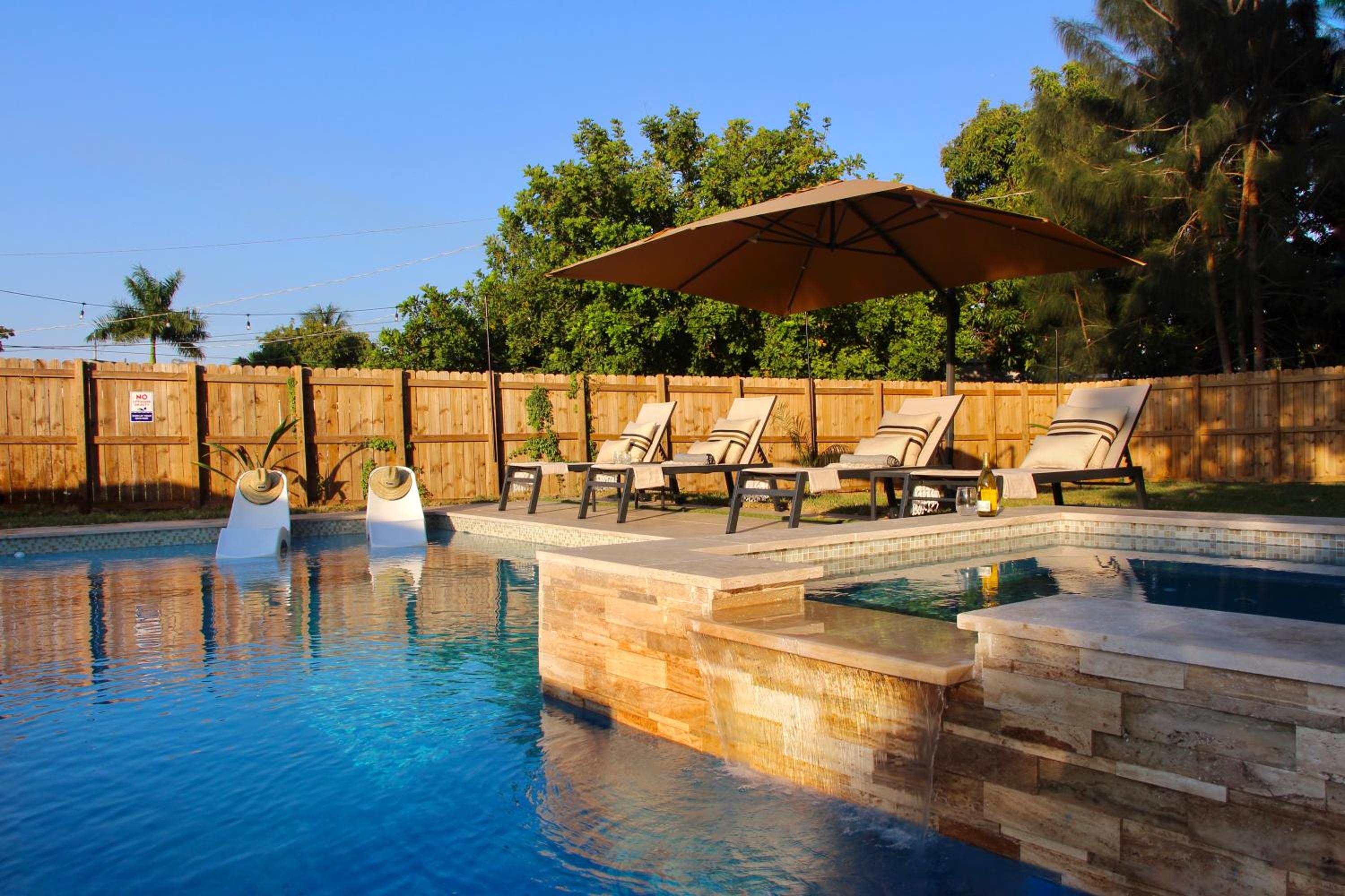 Fox Garden Luxury Boho Near Downtown & Beach