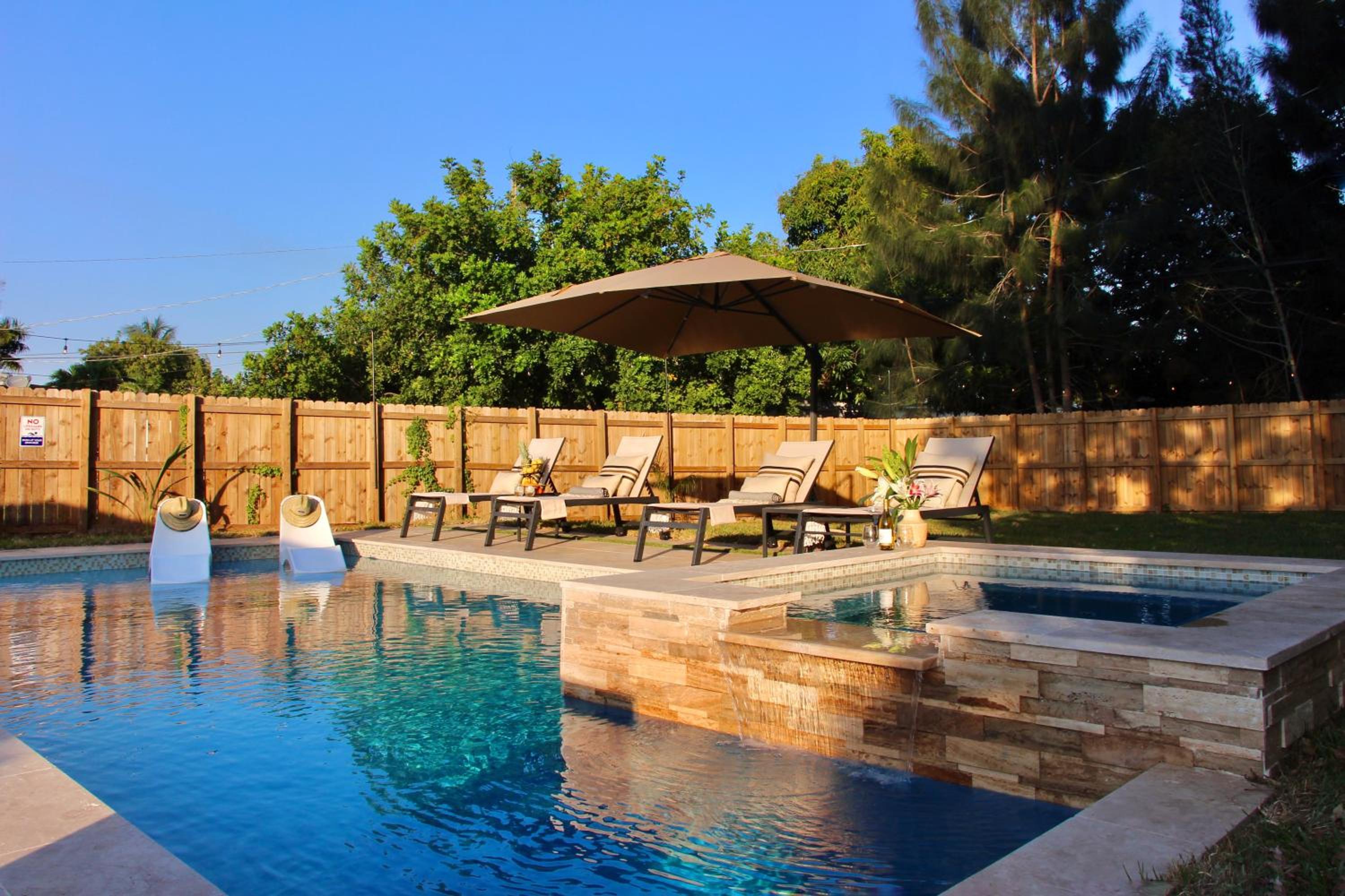 Fox Garden Luxury Boho Near Downtown & Beach