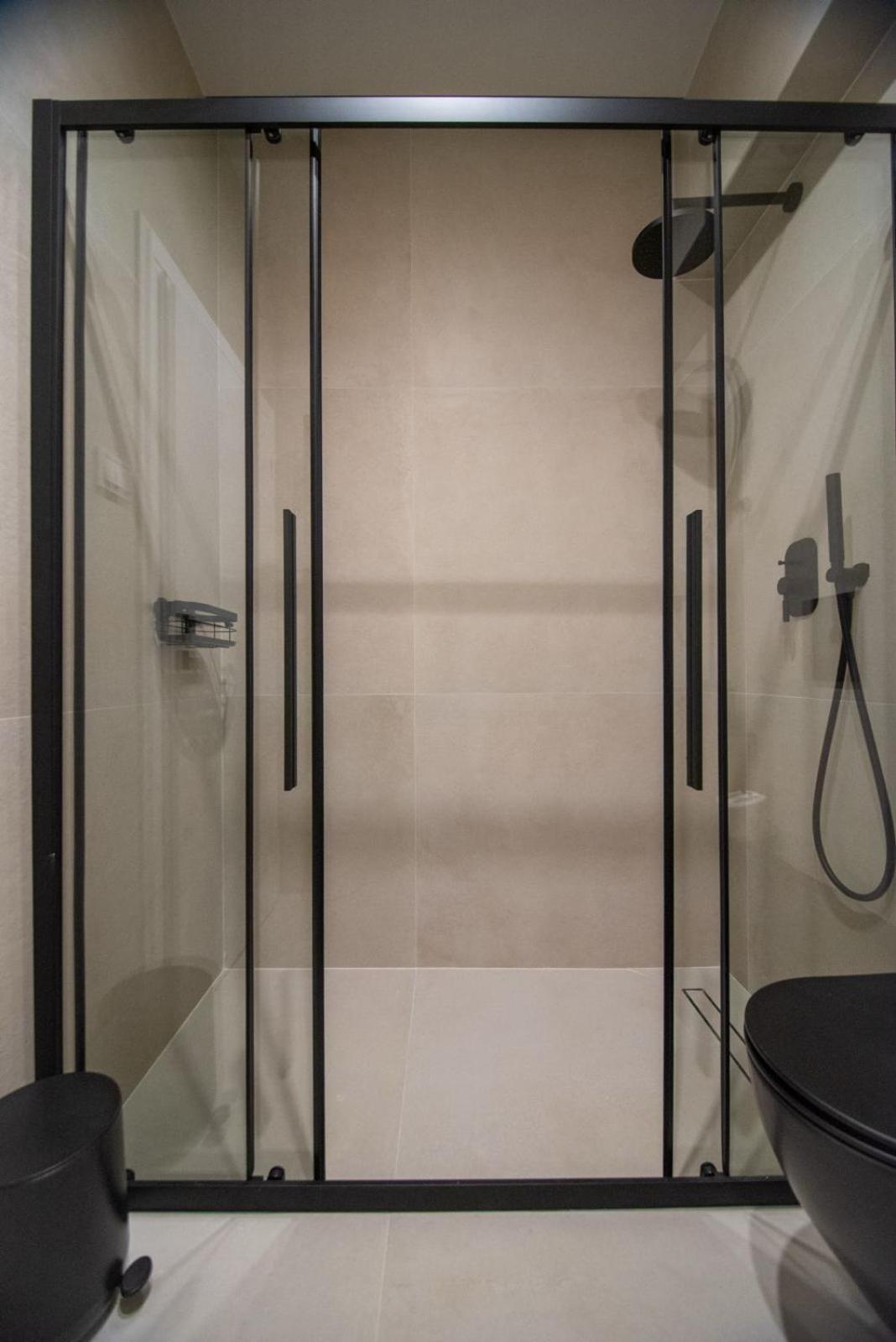 85 Urban Suites