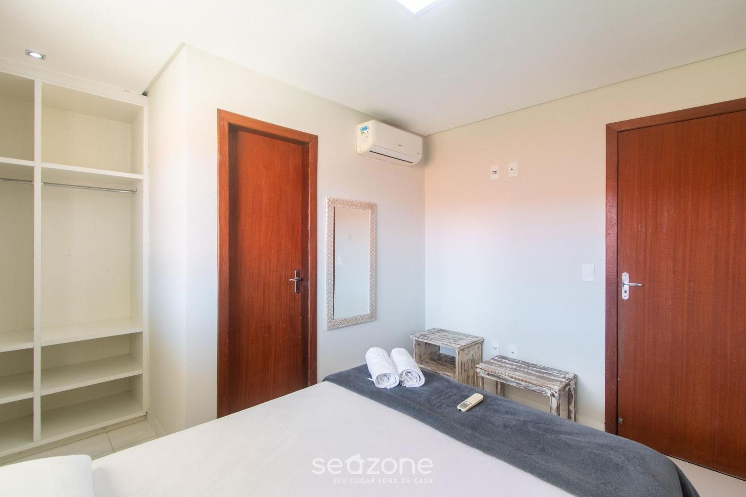 Apt in condo w/ pool 850m from the beach - SRR0007