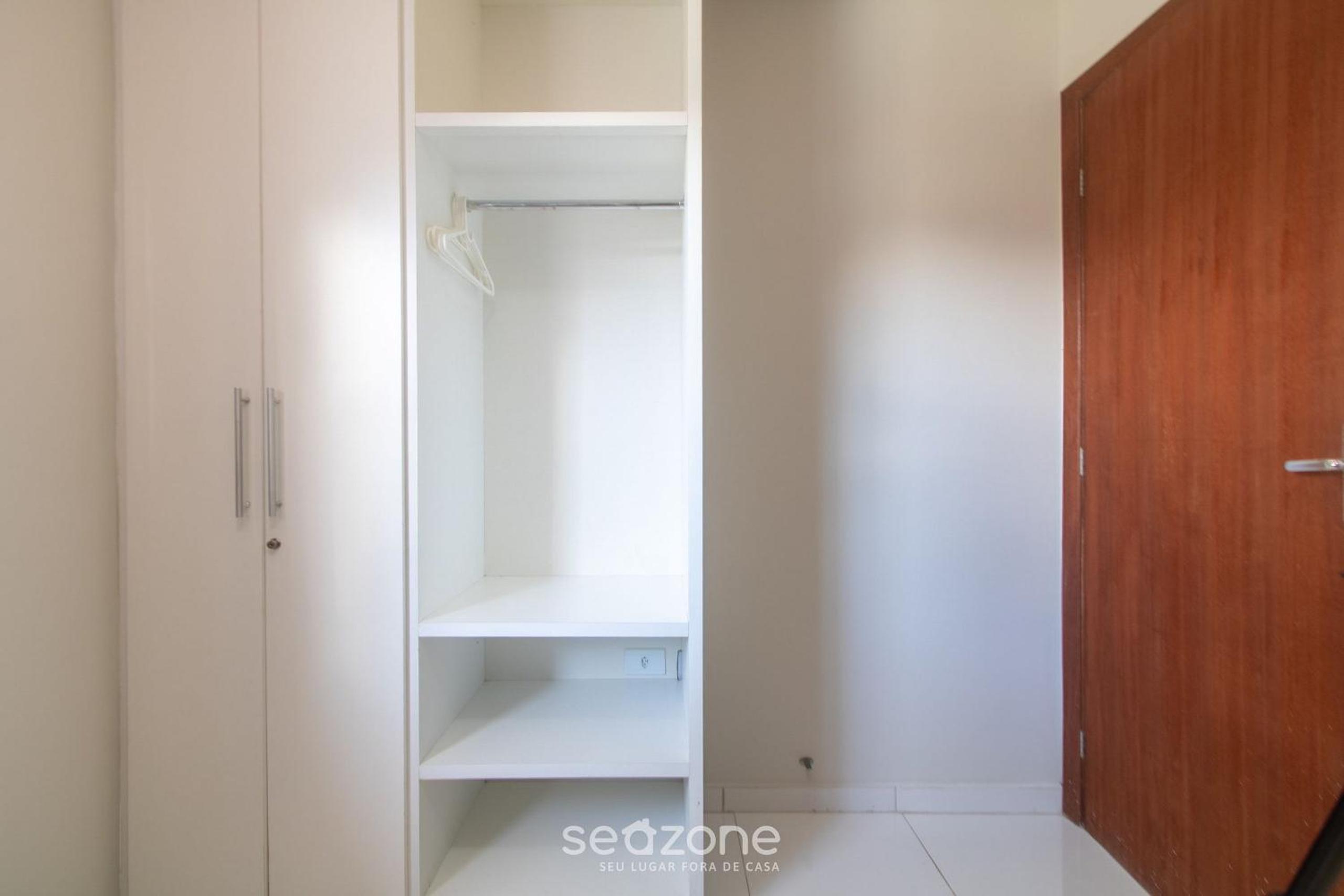 Apt in condo w/ pool 850m from the beach - SRR0007