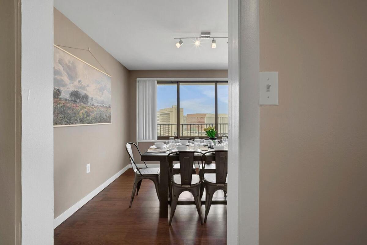 Boutique DCA Unit-Sleeps 7-Free Parking-Great Spot