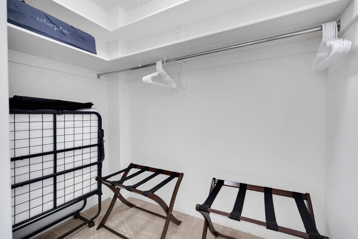 Boutique DCA Unit-Sleeps 7-Free Parking-Great Spot