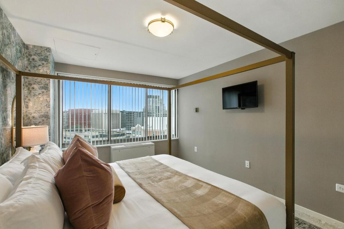 Boutique DCA Unit-Sleeps 7-Free Parking-Great Spot