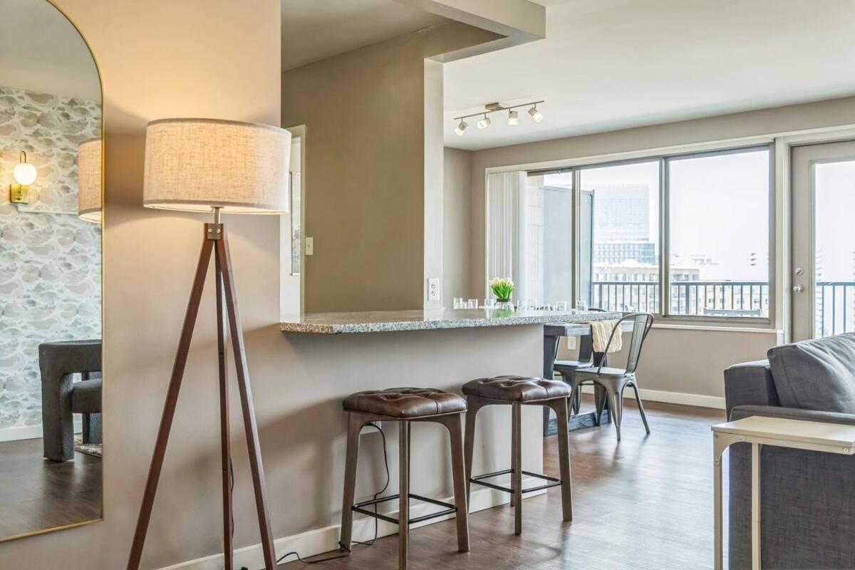 Boutique DCA Unit-Sleeps 7-Free Parking-Great Spot
