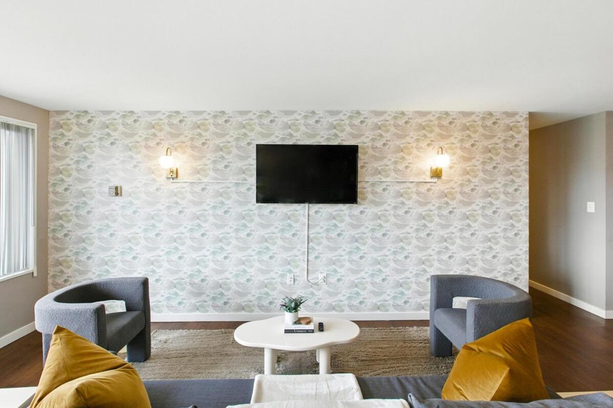 Boutique DCA Unit-Sleeps 7-Free Parking-Great Spot