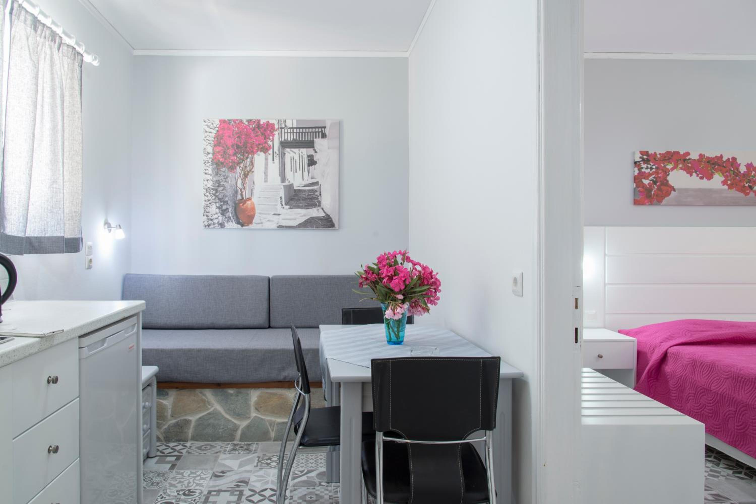 Byron Apartments