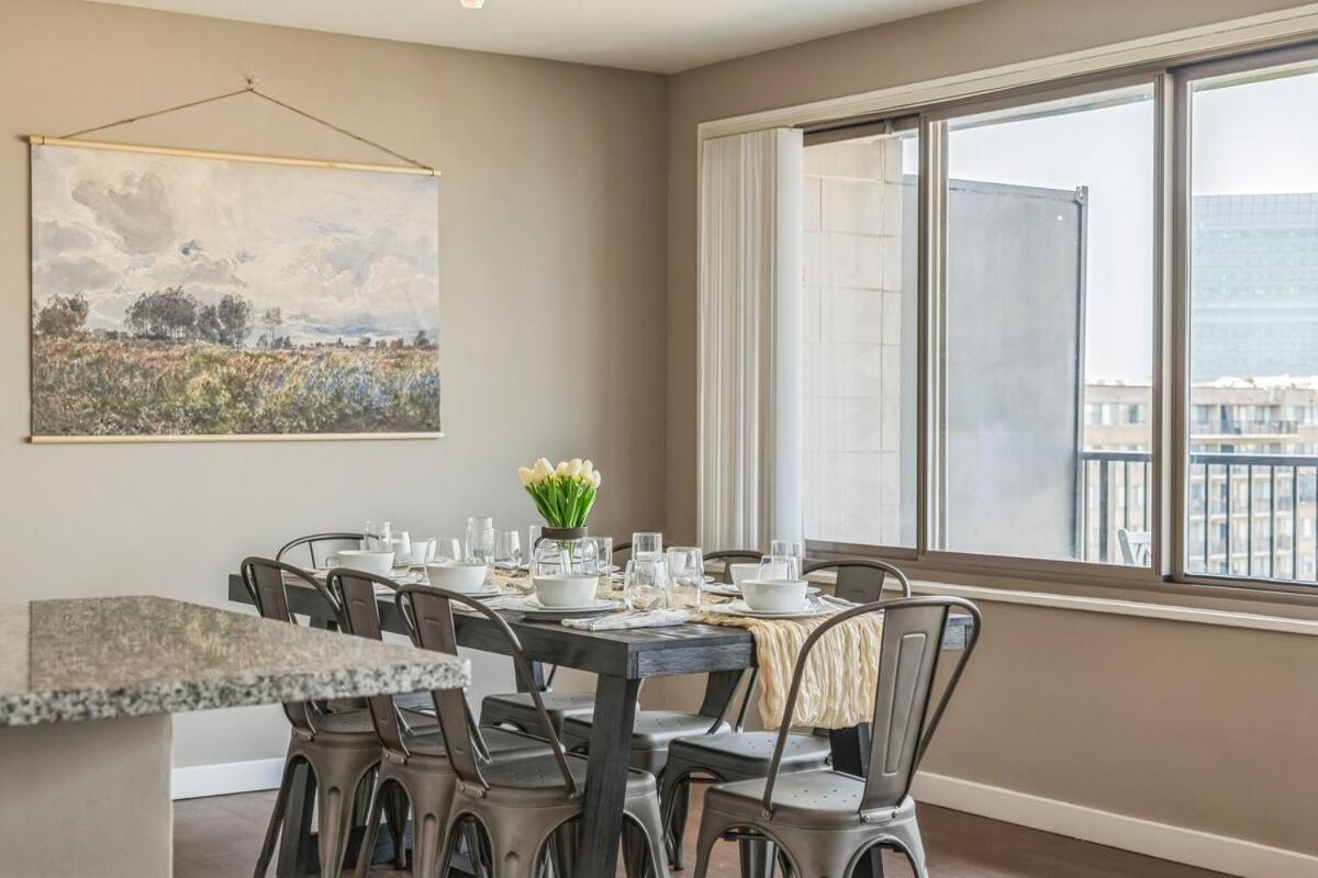 Boutique DCA Unit-Sleeps 7-Free Parking-Great Spot