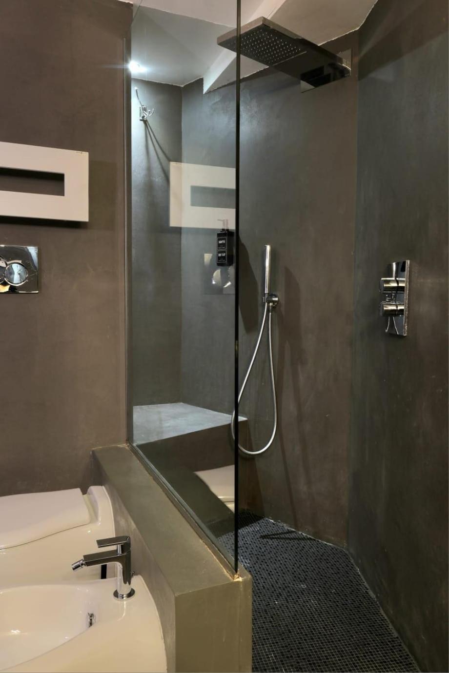 Maison XXV Aprile by M3trocubo