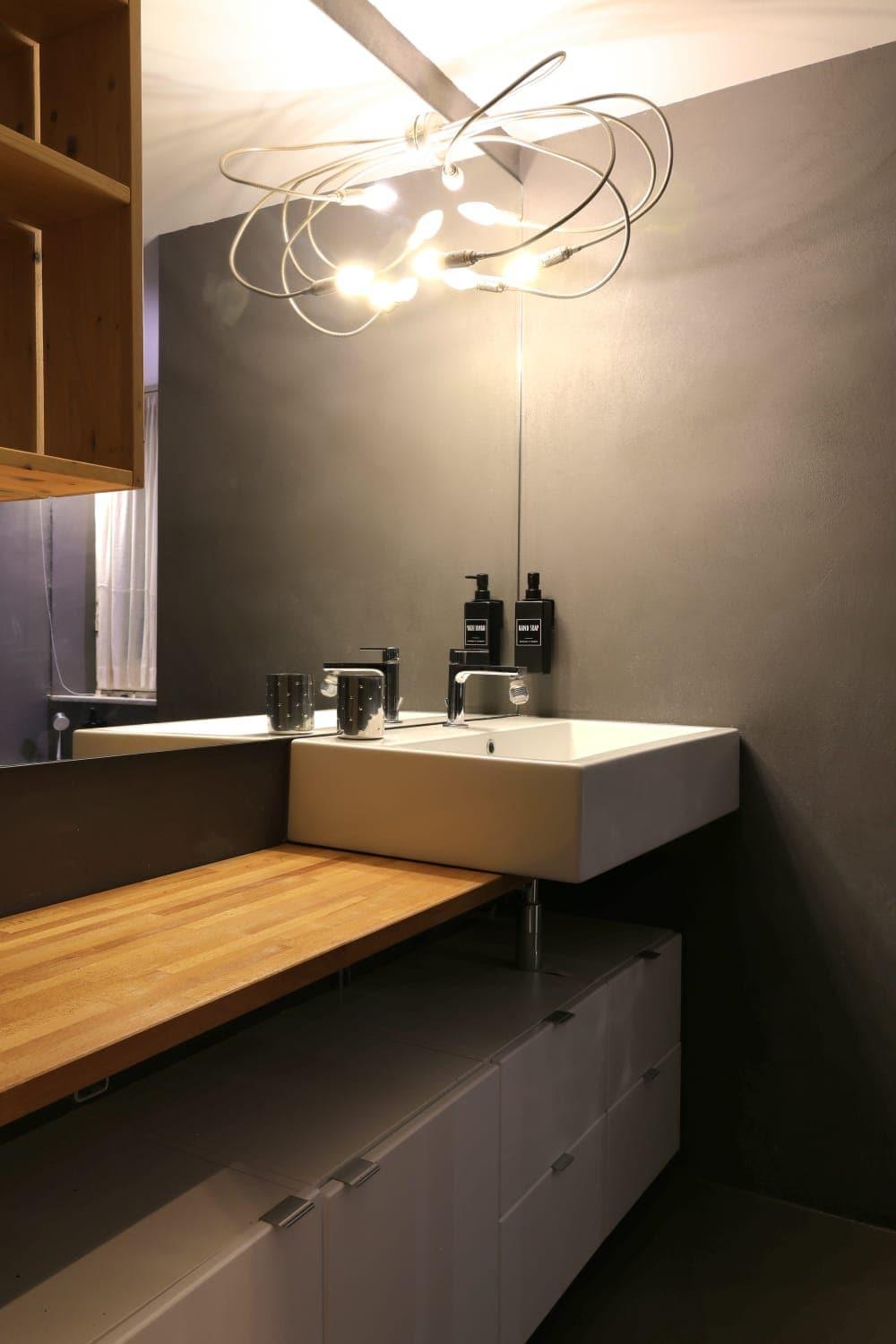 Maison XXV Aprile by M3trocubo