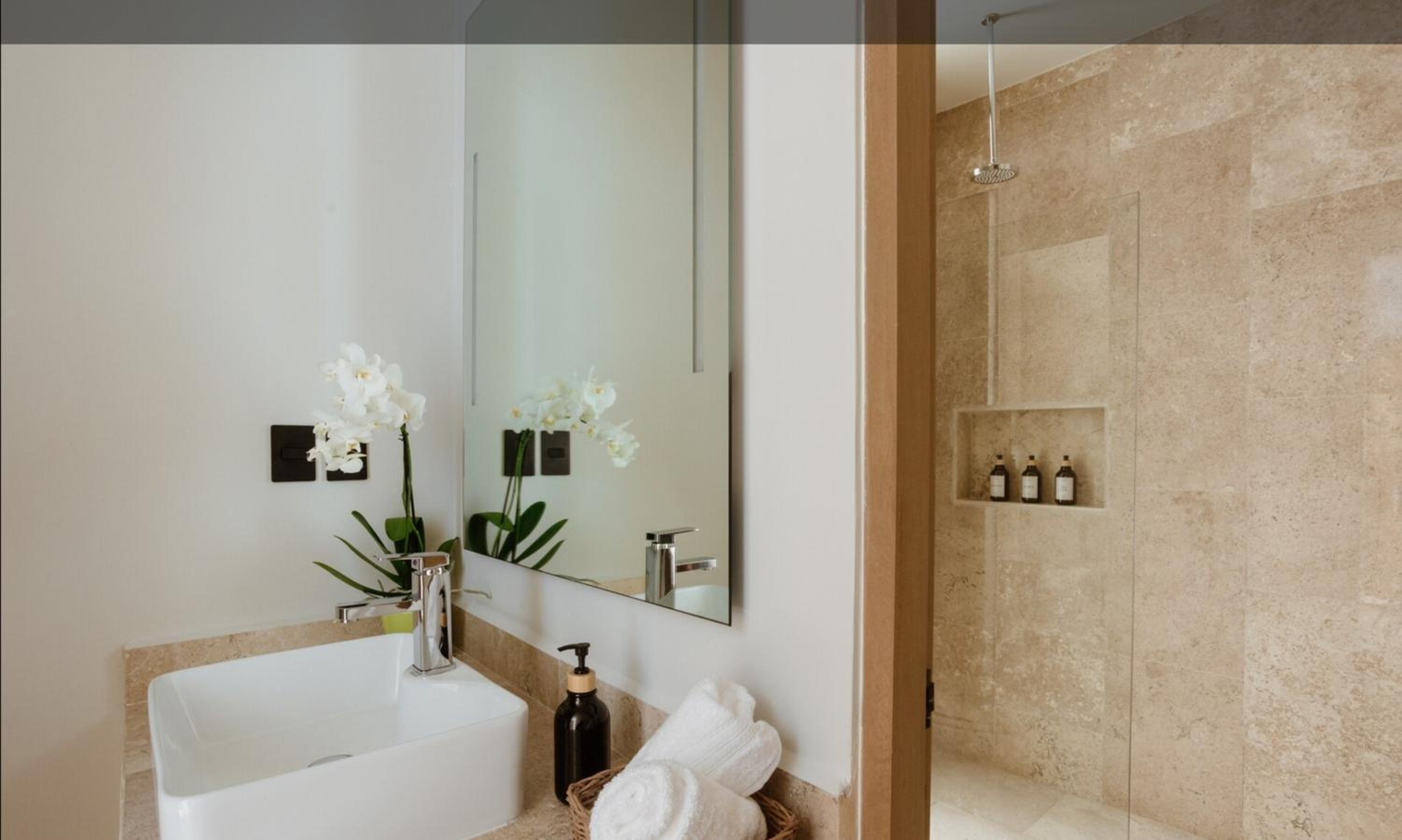 Lalola Boutique Apartments by Andiani Travel