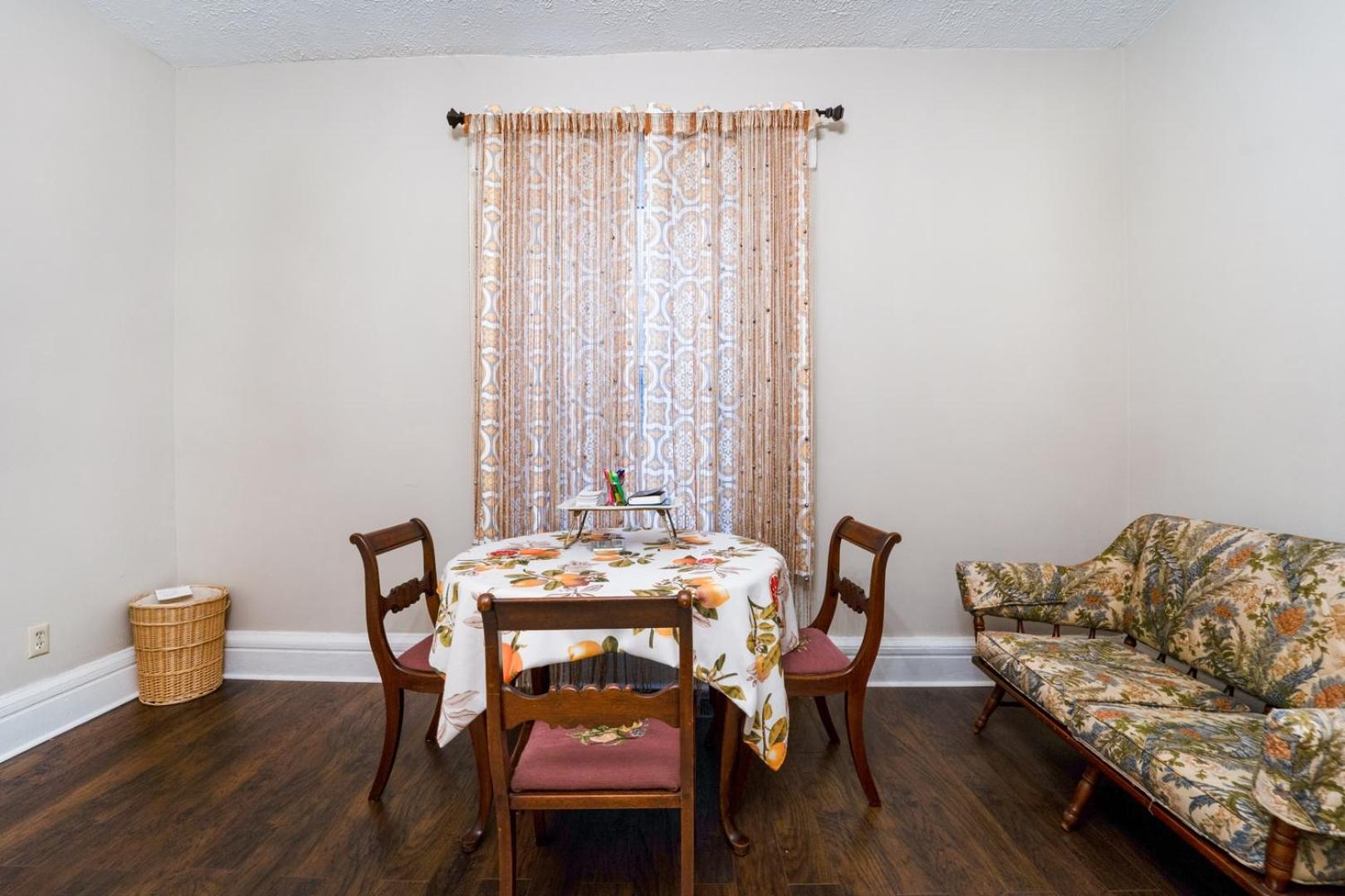 Renovated 4BR | 10 Min to Liberty University