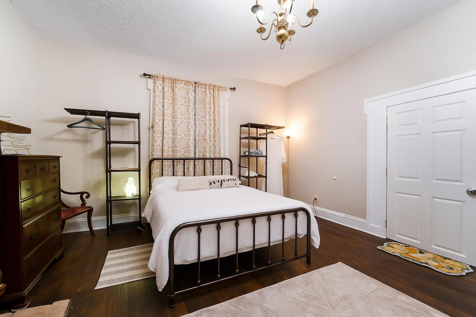 Renovated 4BR | 10 Min to Liberty University
