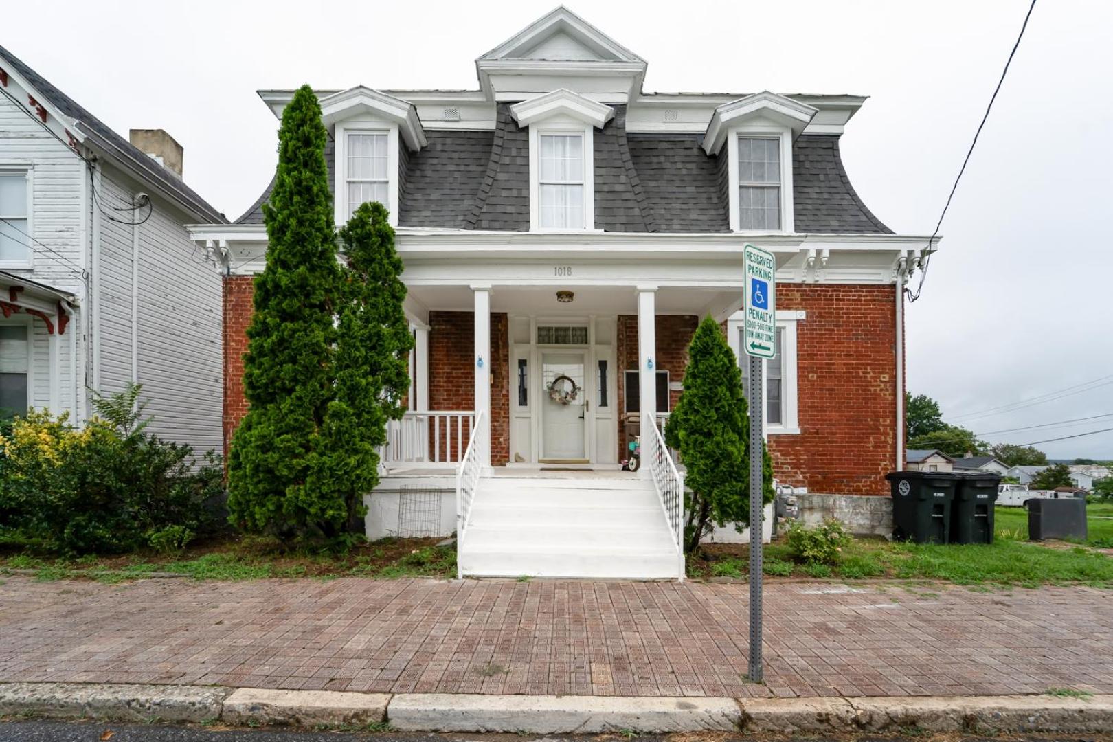 Renovated 4BR | 10 Min to Liberty University