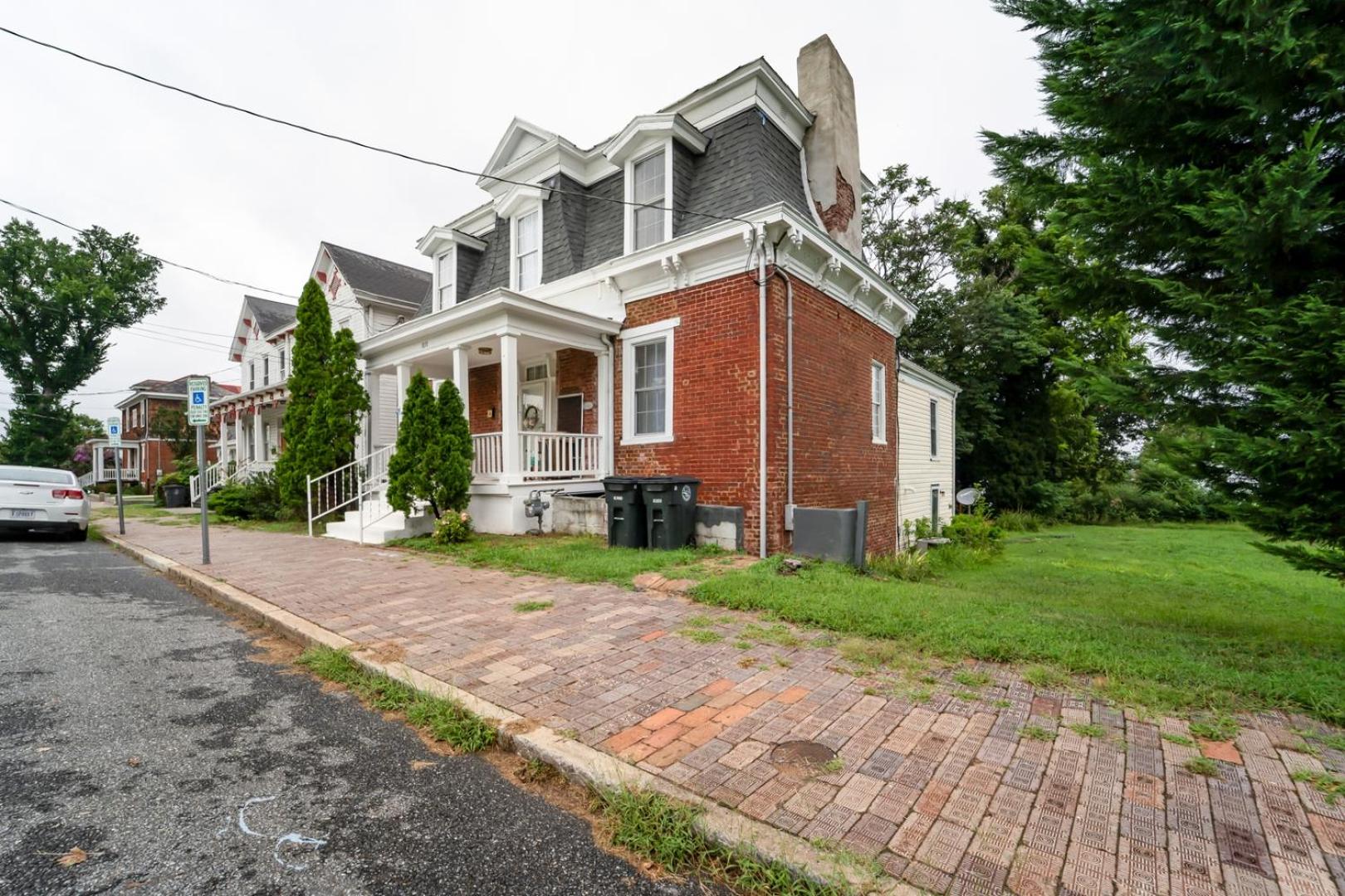 Renovated 4BR | 10 Min to Liberty University