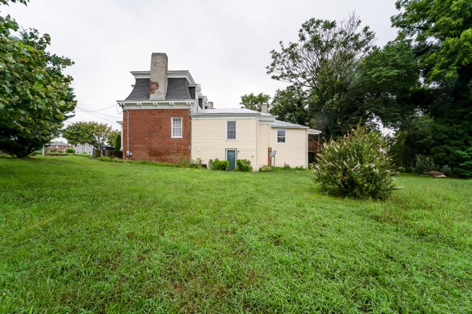 Renovated 4BR | 10 Min to Liberty University