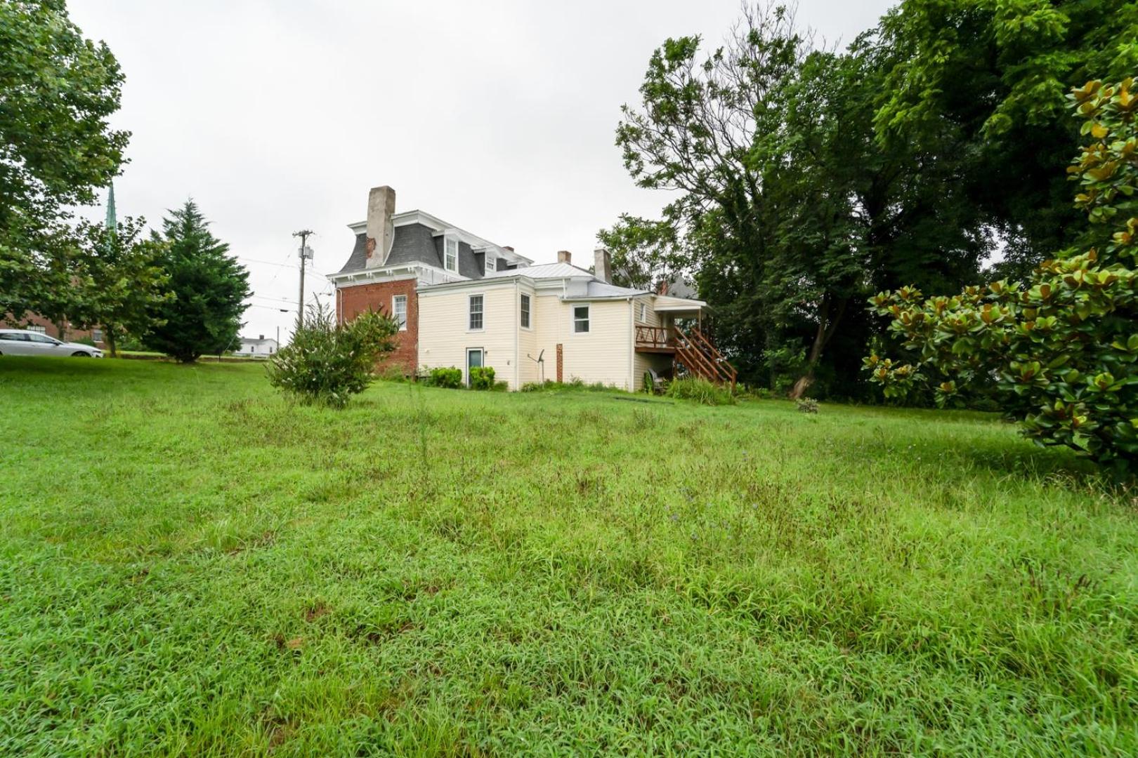 Renovated 4BR | 10 Min to Liberty University