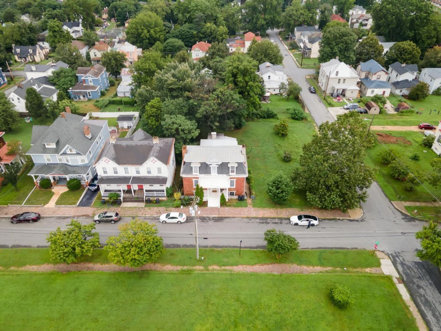 Renovated 4BR | 10 Min to Liberty University