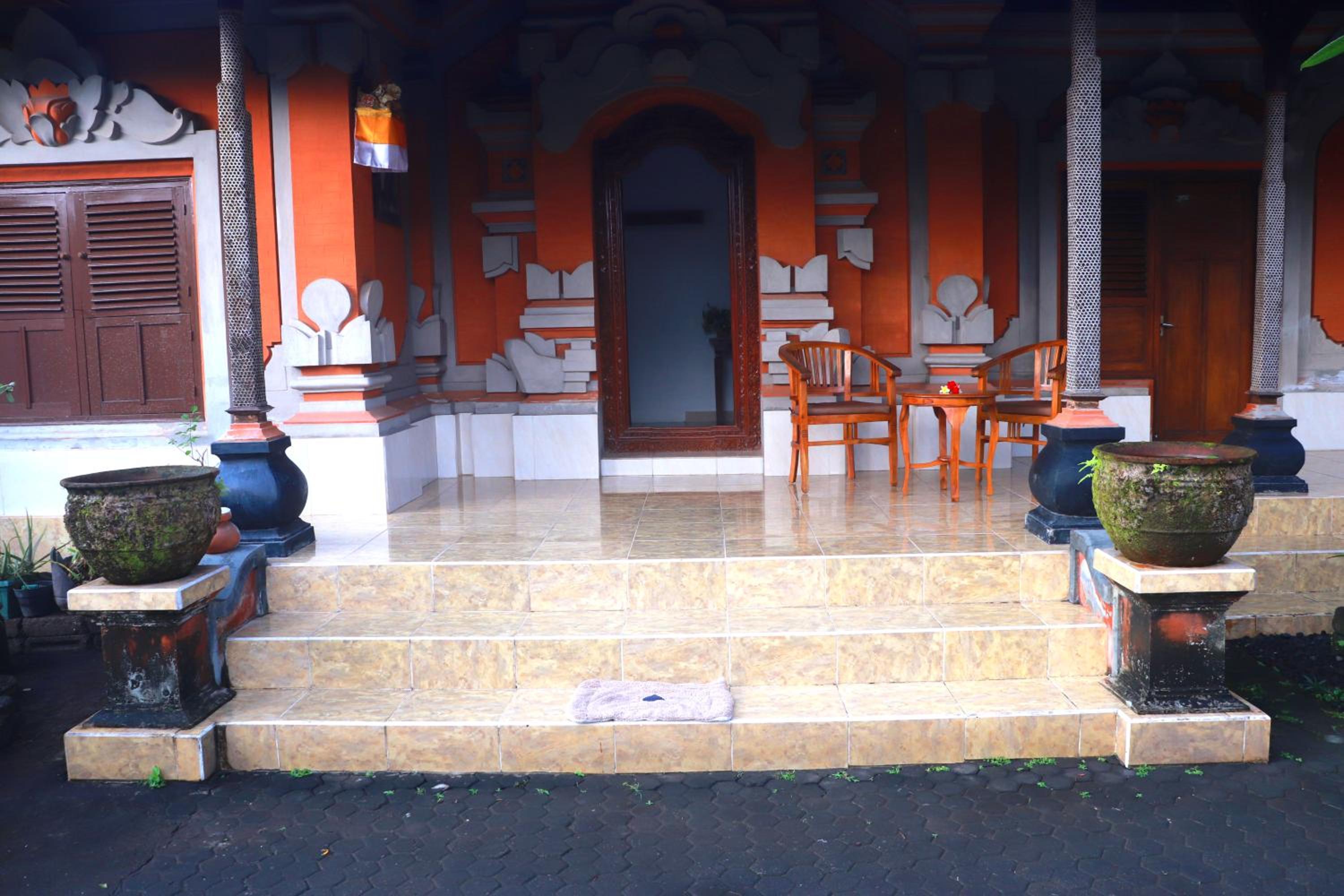 Bali Bale Loji