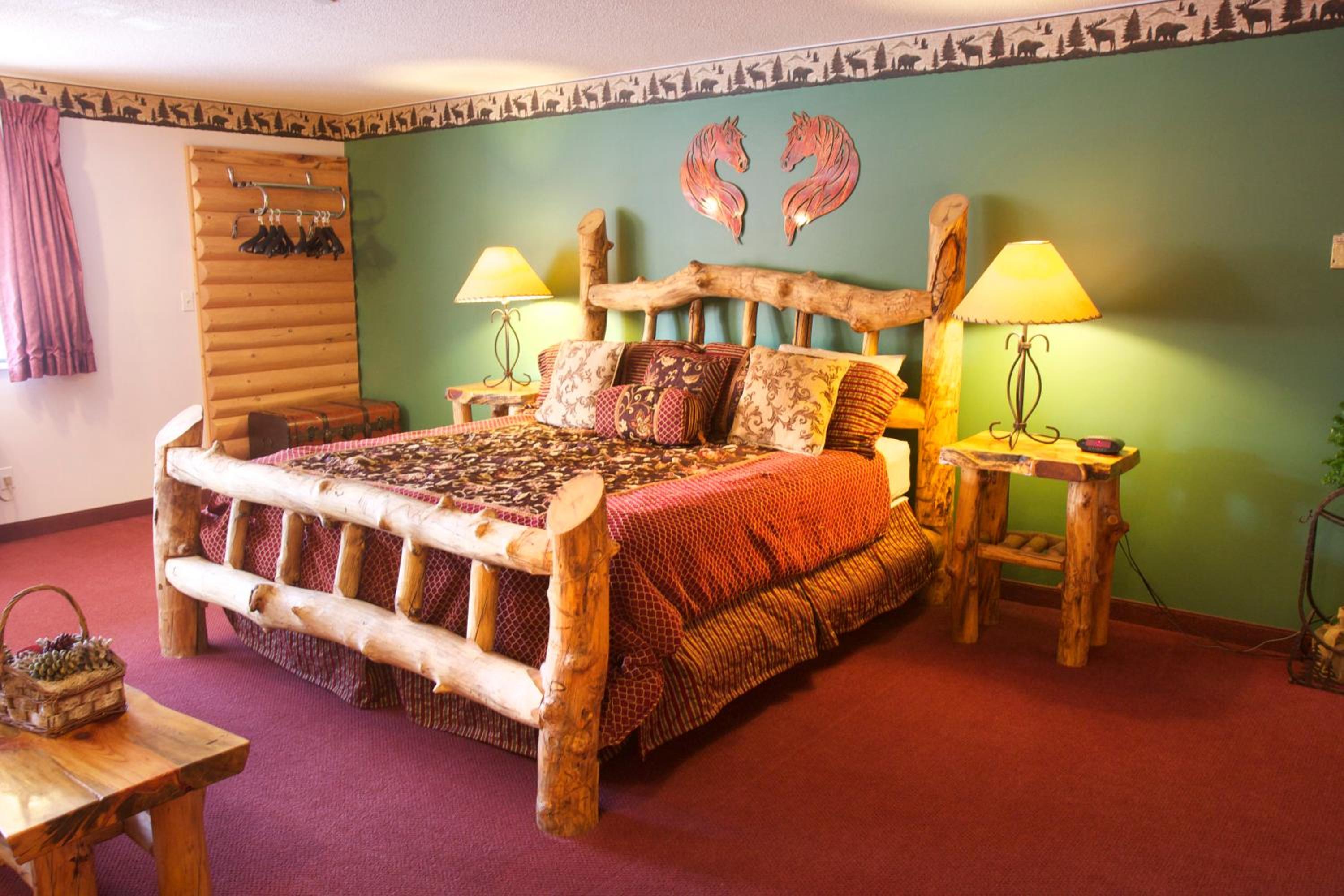 Gateway Inn and Suites