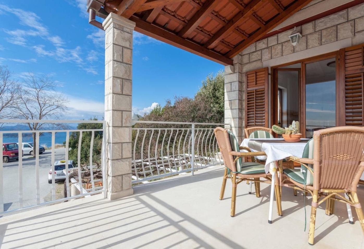 Apartment and Rooms Villa Marijo
