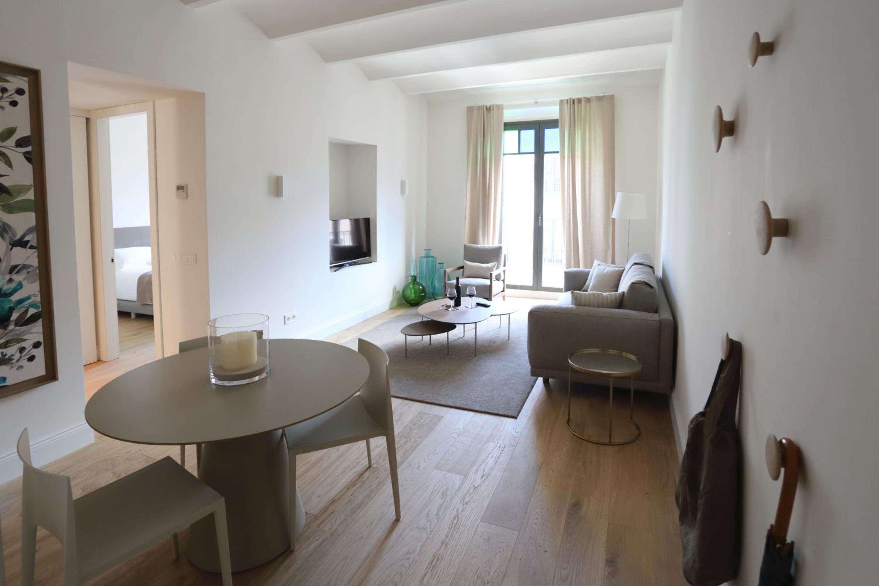 Apartaments Plaça Del Vi