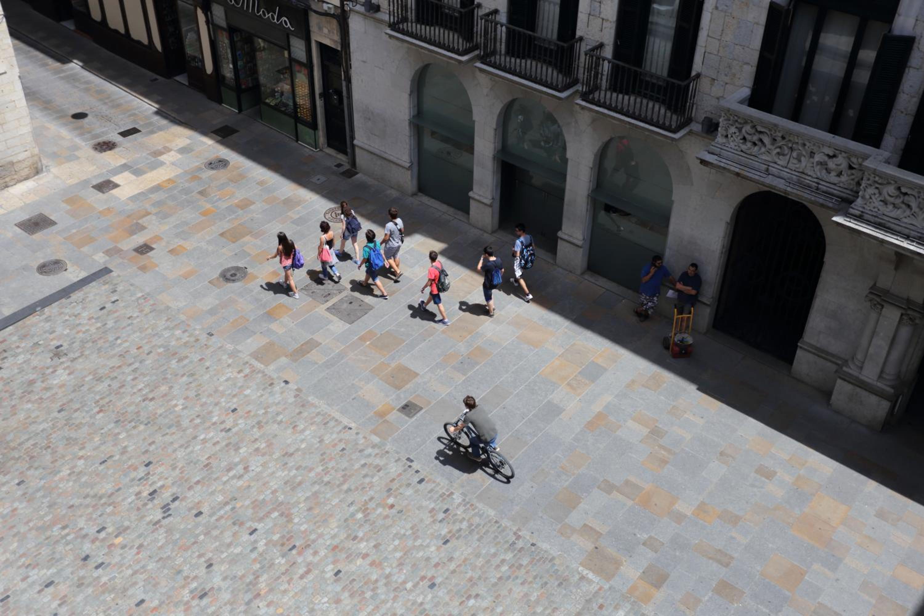 Apartaments Plaça Del Vi