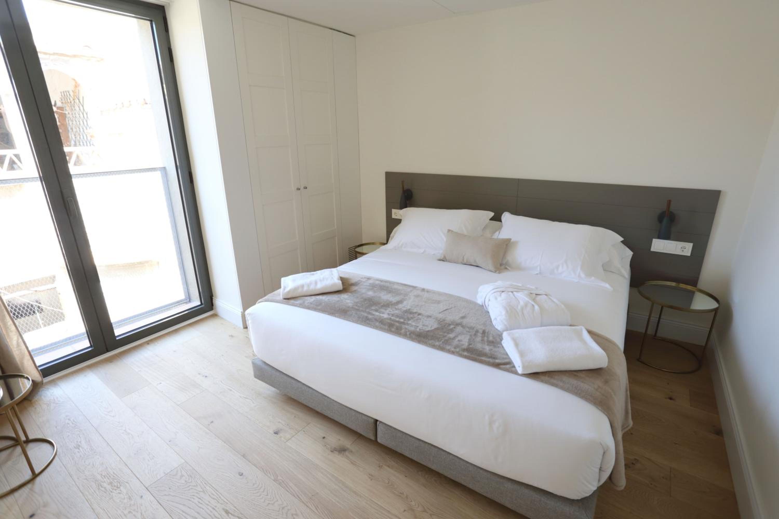 Apartaments Plaça Del Vi
