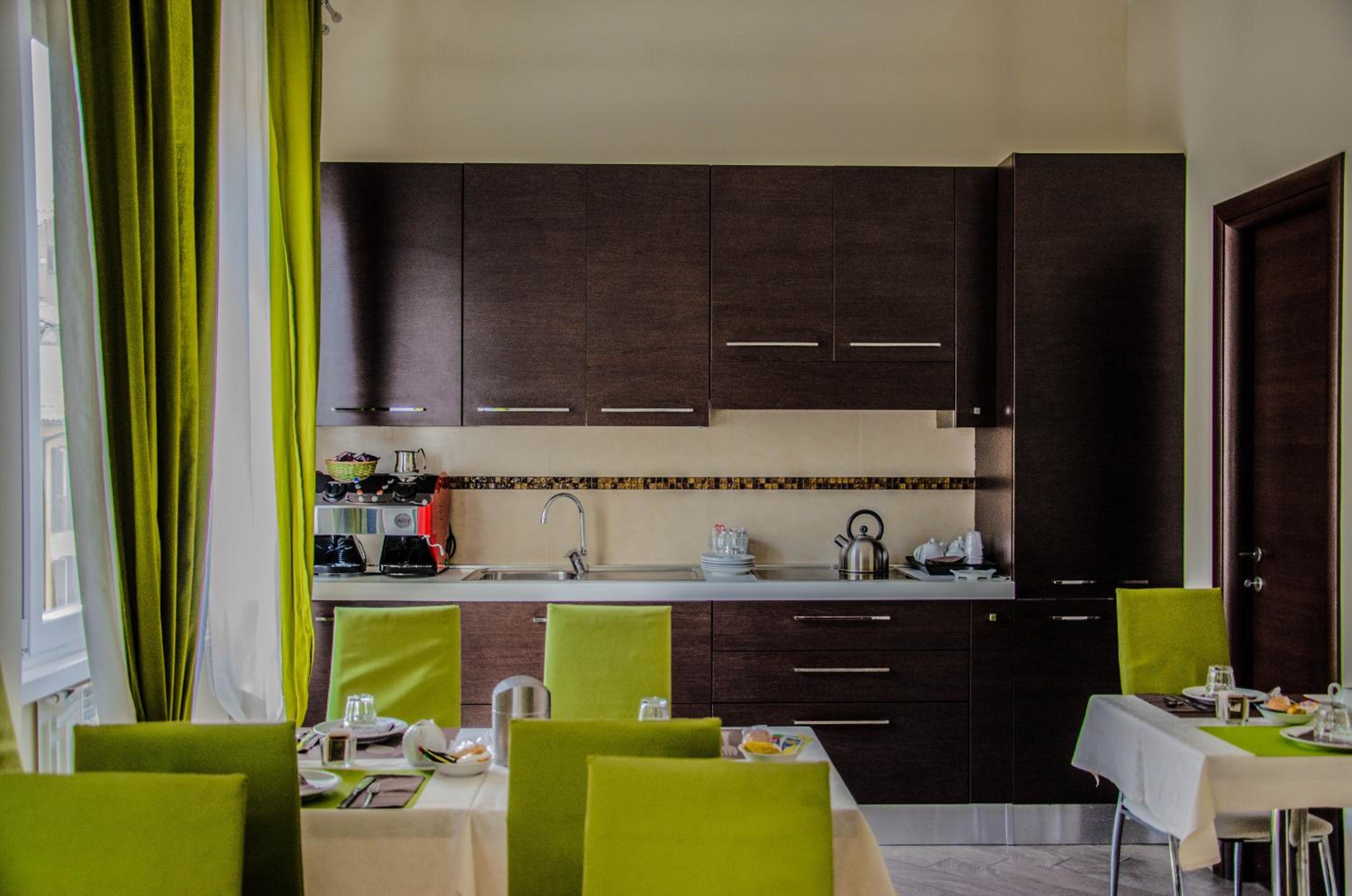 Mia Suites