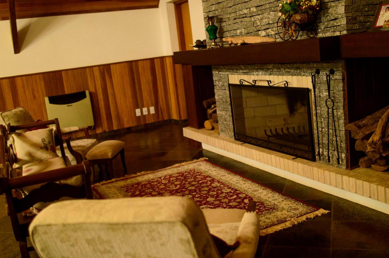 La Réserve Suites