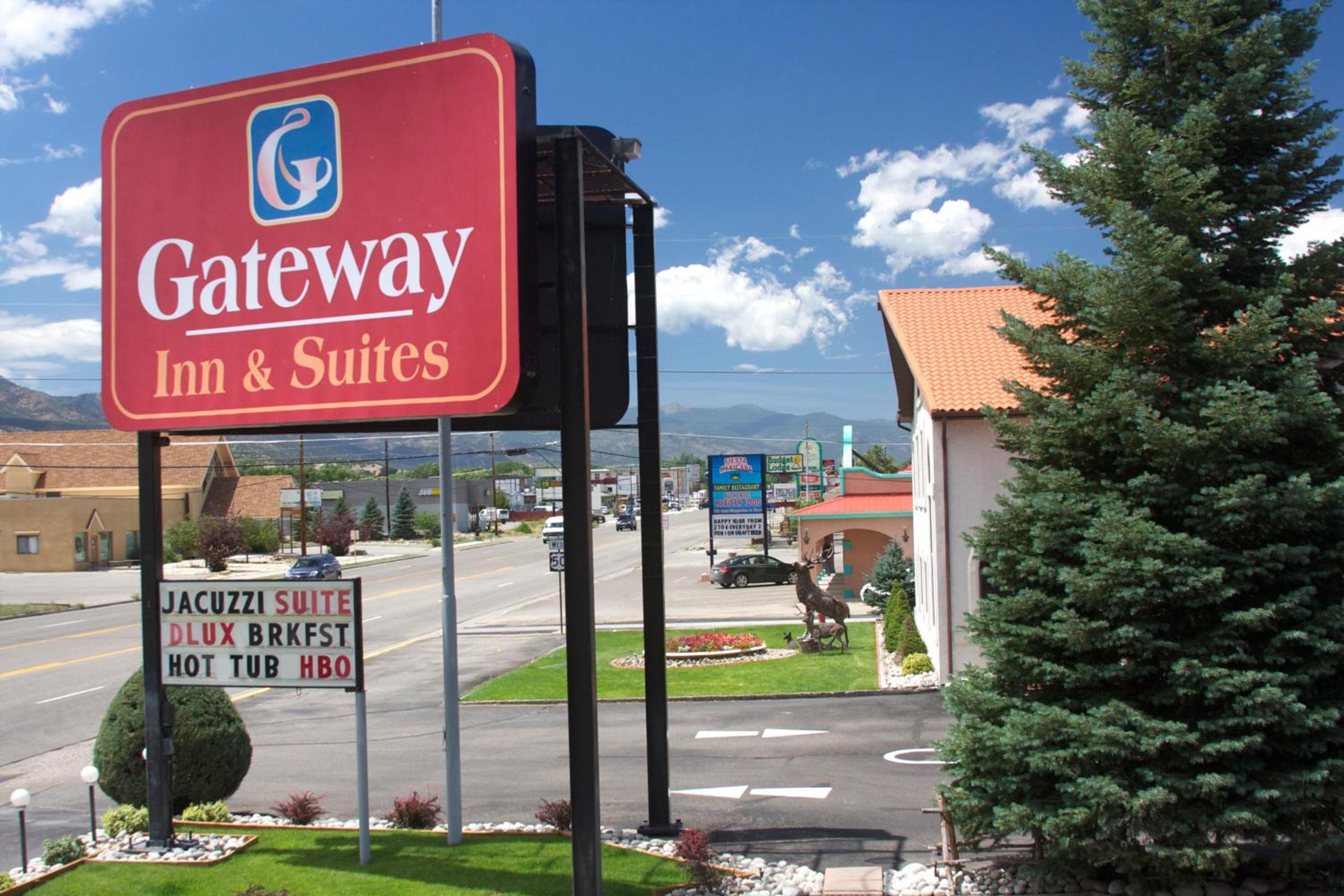 Gateway Inn and Suites