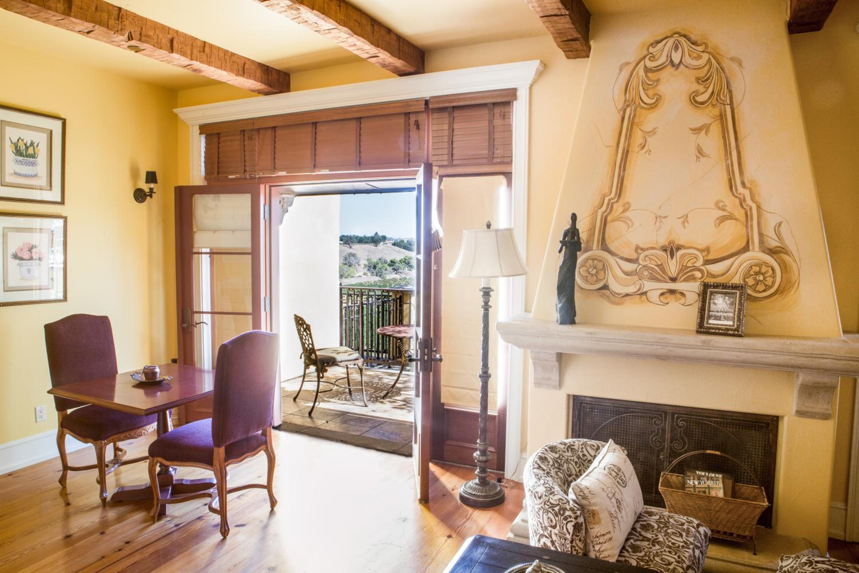 CaliPaso Winery & Villa