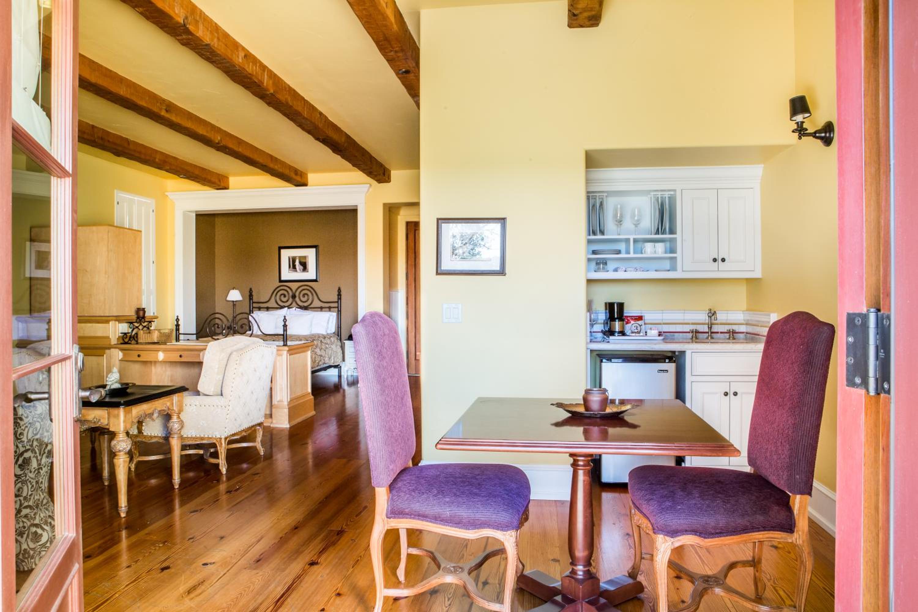 CaliPaso Winery & Villa