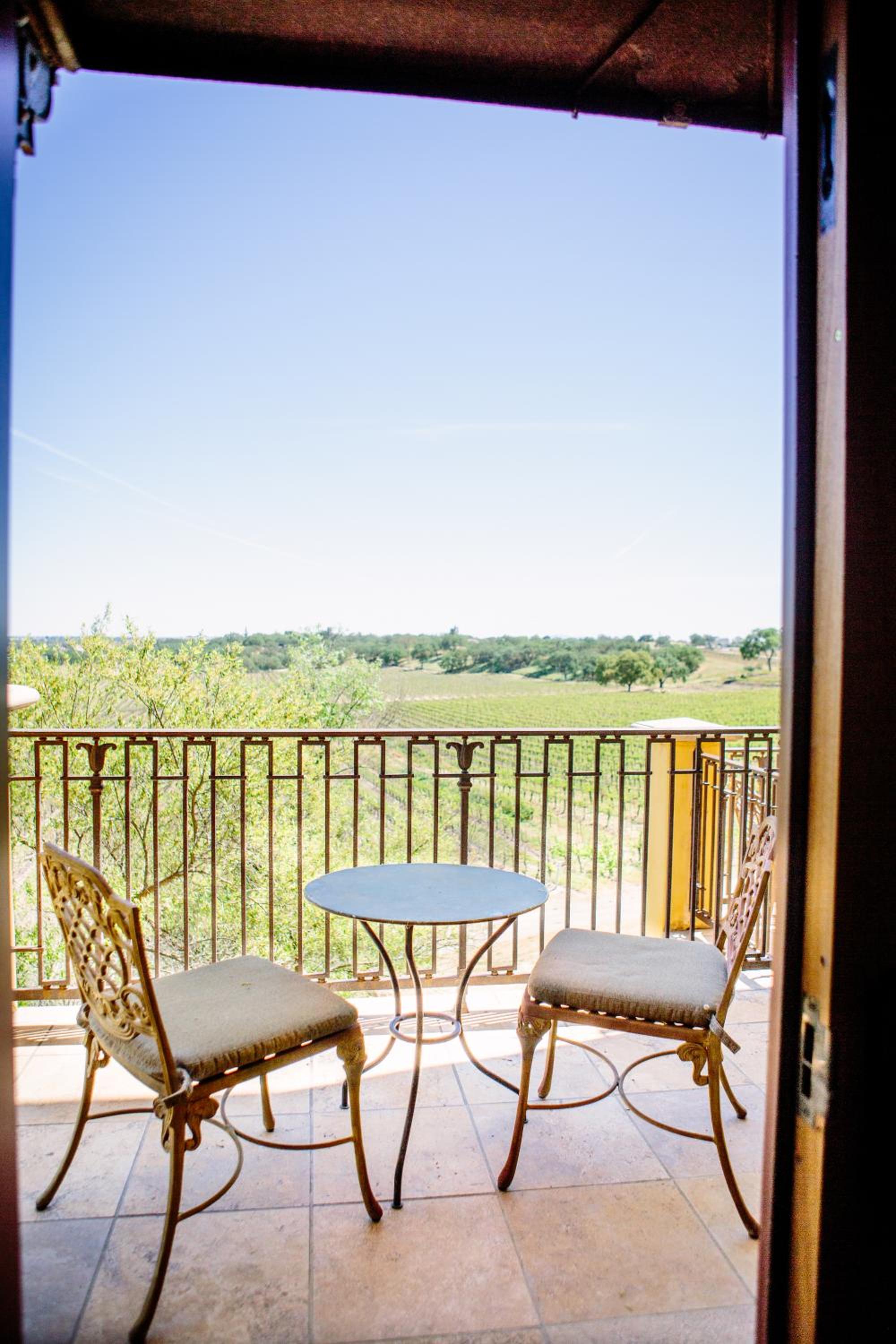 CaliPaso Winery & Villa