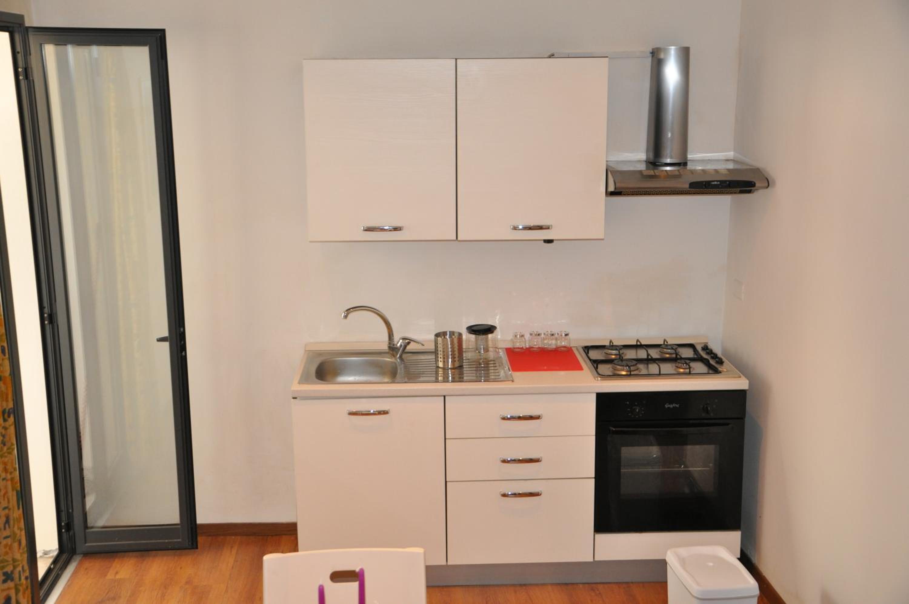 Photo 99
