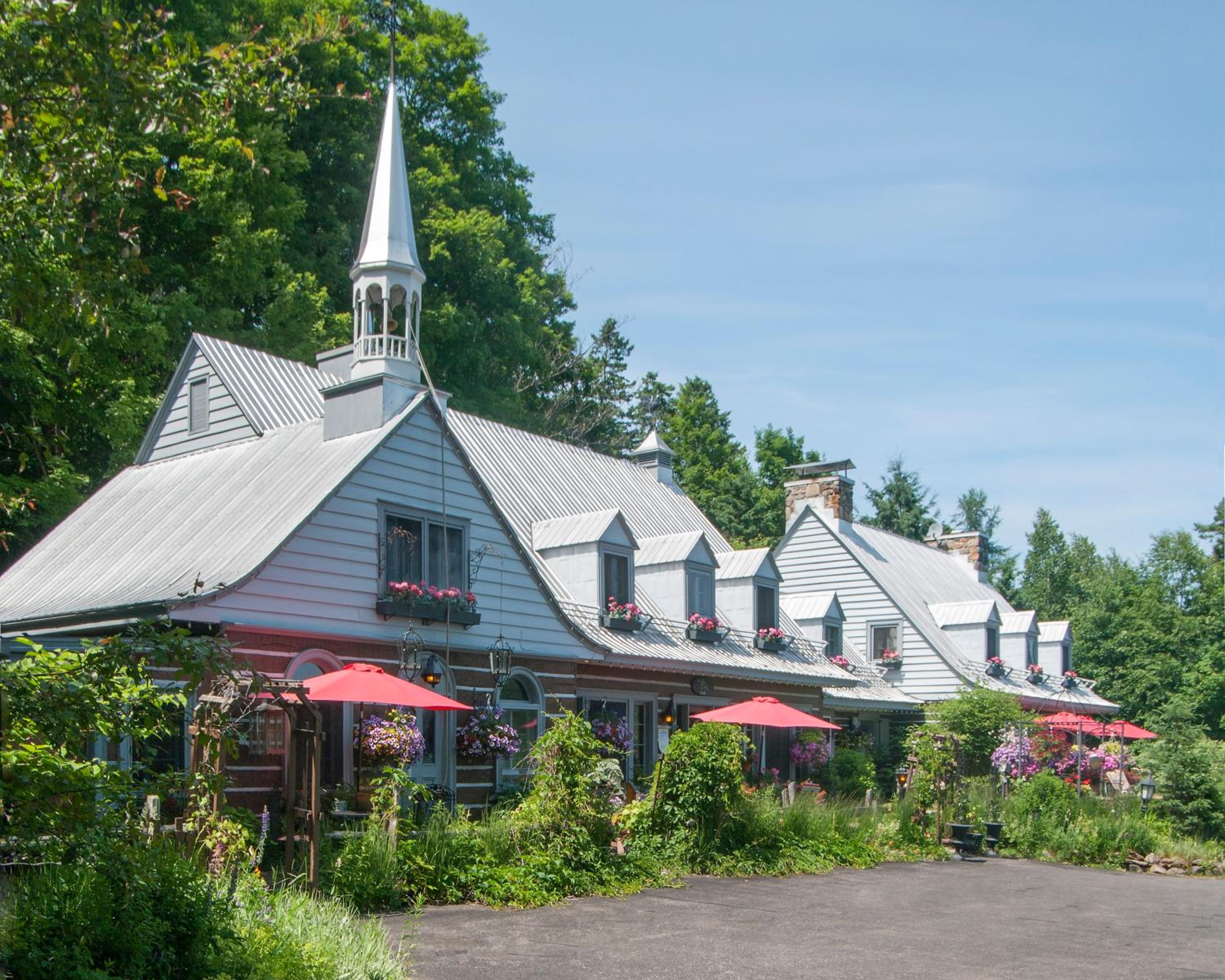 Le Petit Clocher Gite Touristique B & B