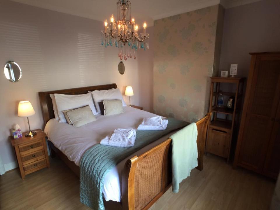 Ty Rosa Rooms
