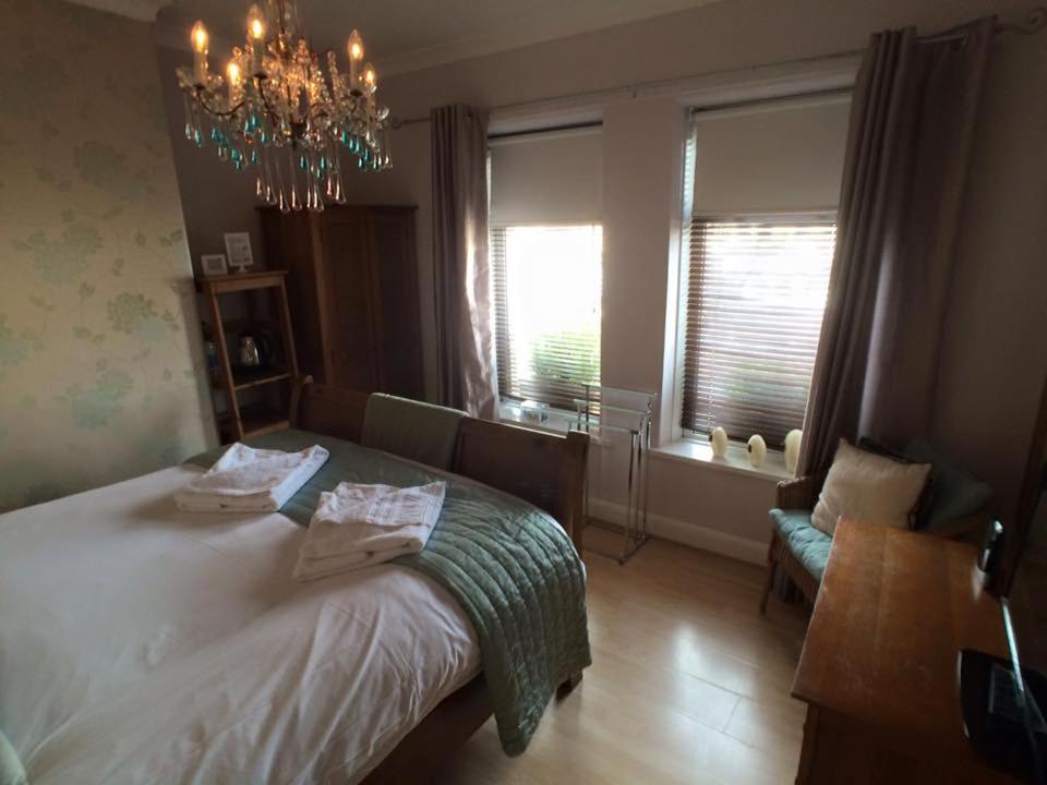 Ty Rosa Rooms