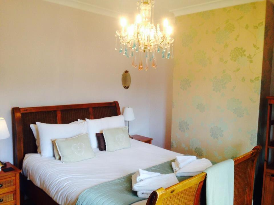 Ty Rosa Rooms