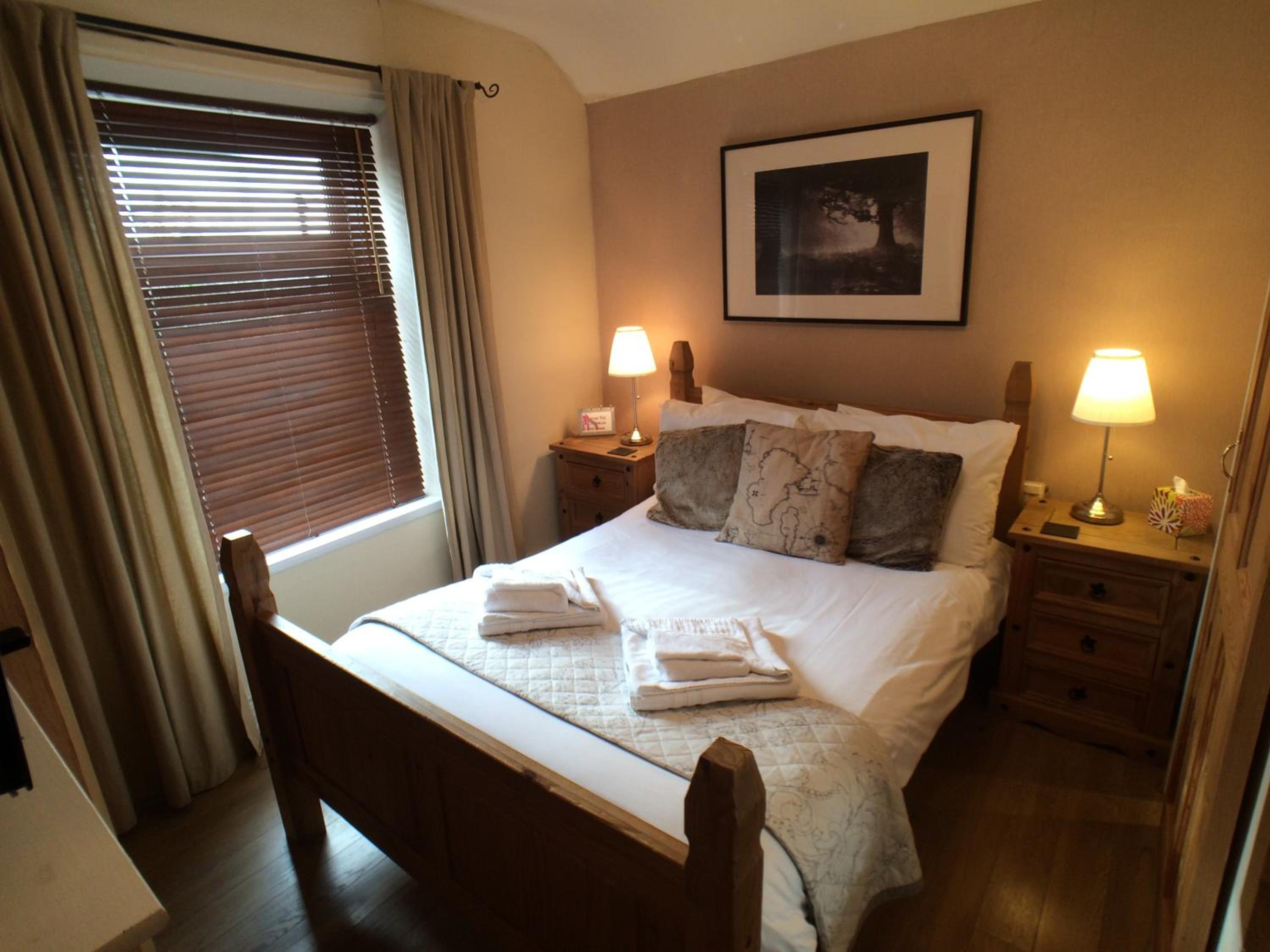 Ty Rosa Rooms